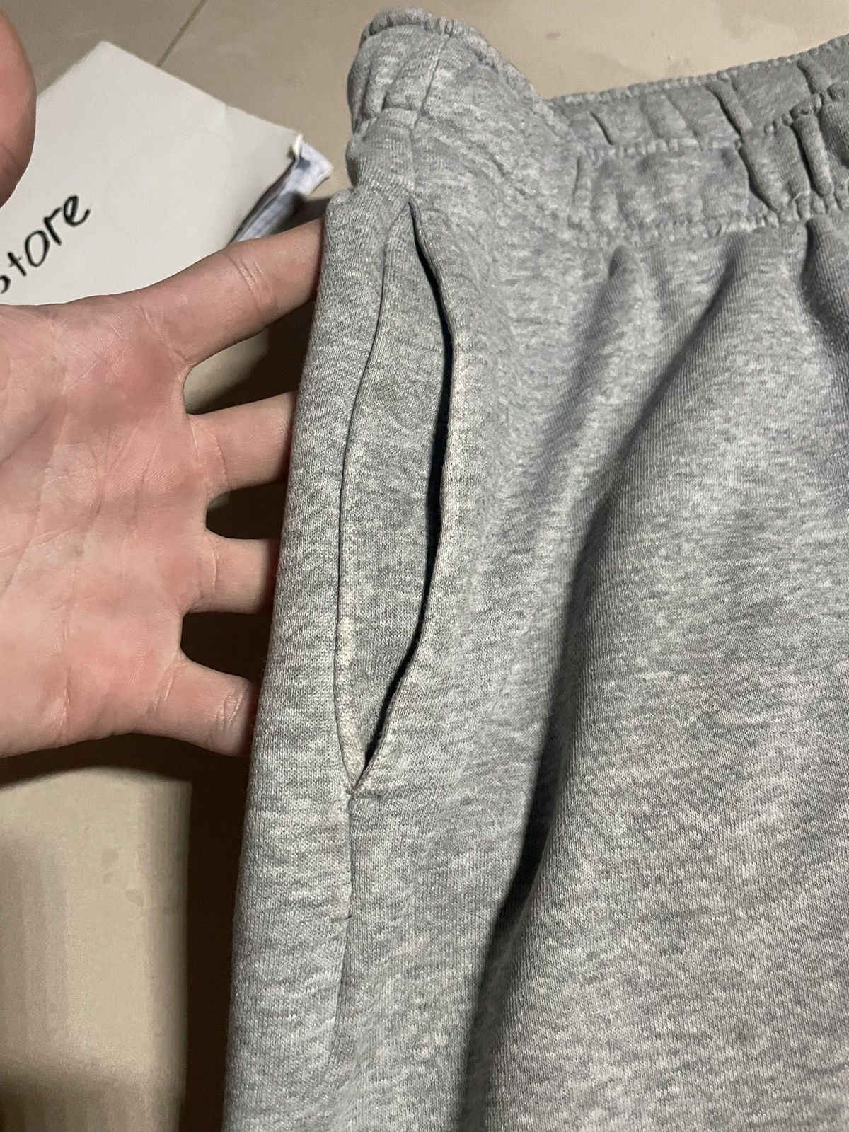 Nike Y2K baggy Nike sweatpants Size US 34 / EU 50 - 4 Thumbnail