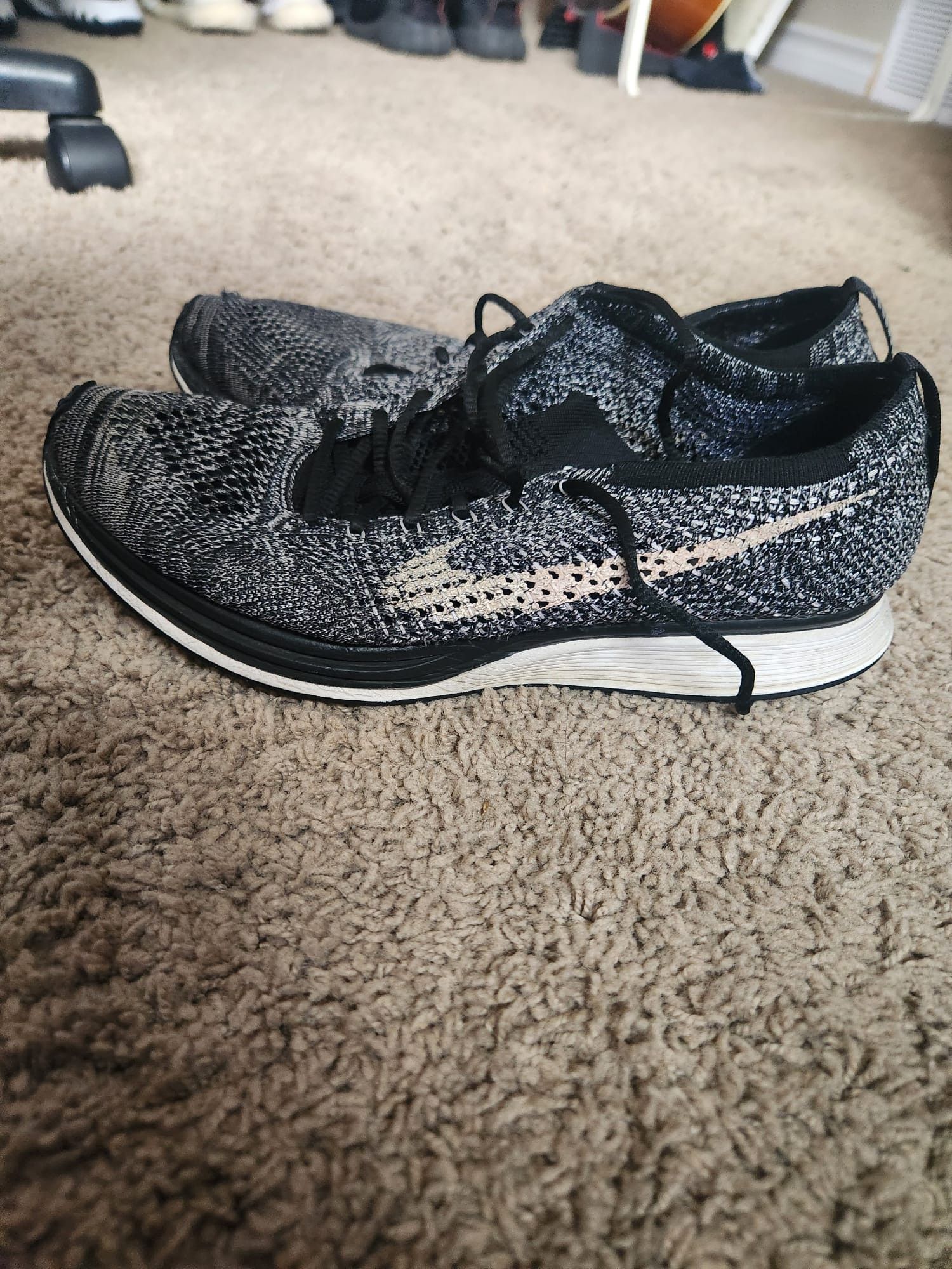 Nike Nike Flyknit Racer Oreo 2 Size US 8.5 / EU 41-42 - 3 Thumbnail