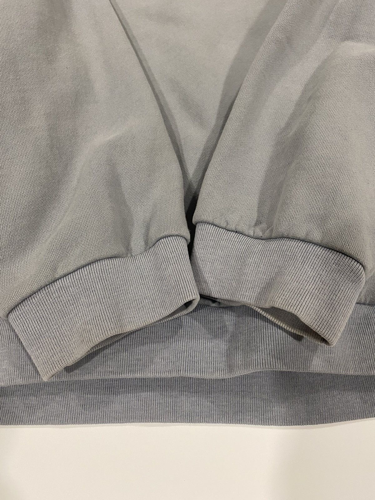 Acne Studios Acne studios Grey Crewneck Size US XL / EU 56 / 4 - 3 Thumbnail