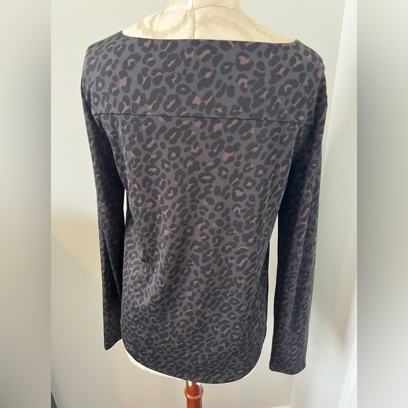 Ann Taylor Ann Taylor Women's Animal Print Long Sleeve Blouse Medium Size M / US 6-8 / IT 42-44 - 3 Thumbnail