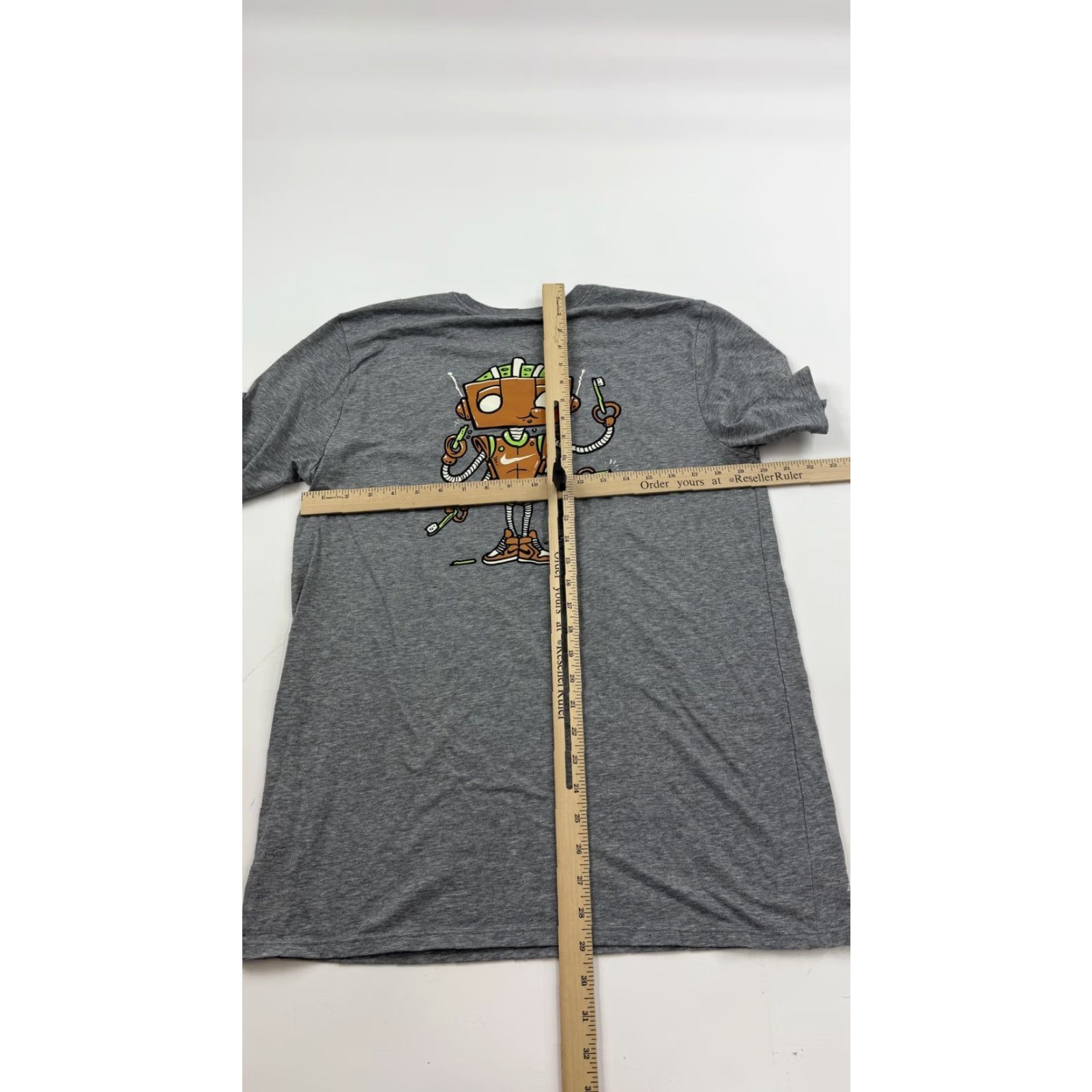 Nike VINTAGE Nike ManRev Shirt Mens Large Gray Dri-FIT Graphic Robot Cartoon 2012-2018 Tee Size US L / EU 52-54 / 3 - 6 Thumbnail