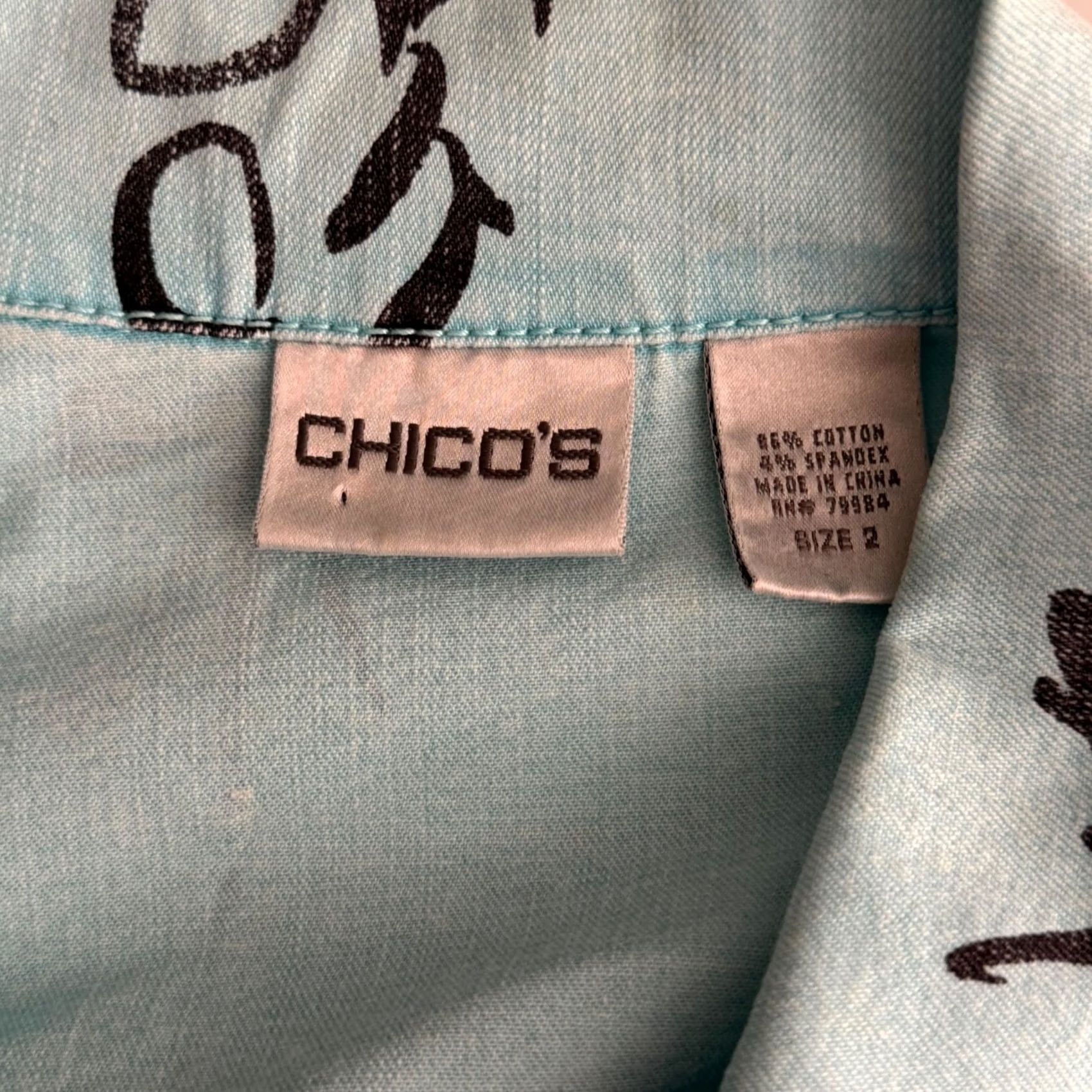 Vintage Chicos Denim Jacket Light Blue Calligraphy Asian Print Boho Artful Trucker Size XL / US 12-14 / IT 48-50 - 4 Thumbnail