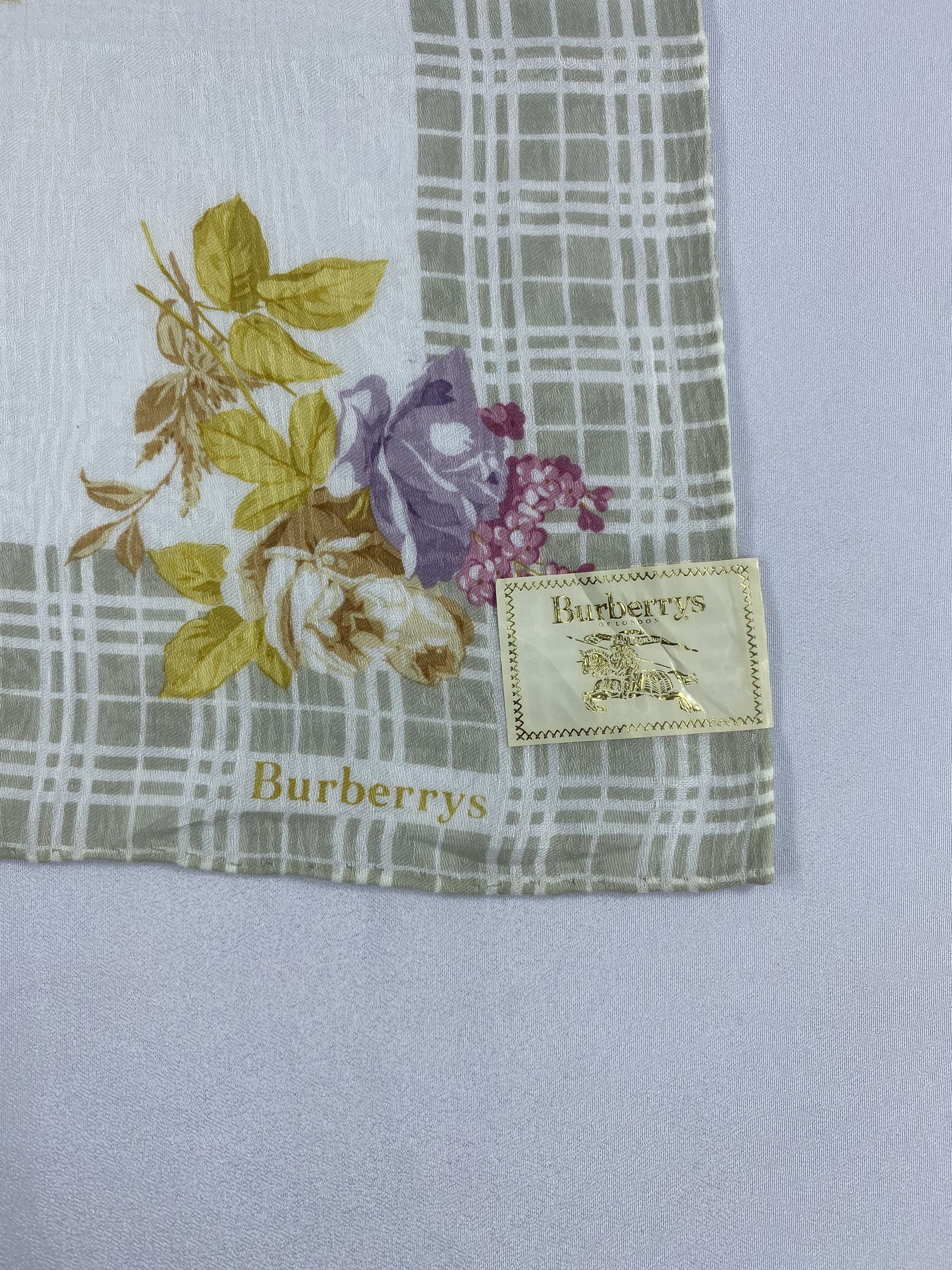 Burberry Burberrys Floral Handkerchief / Bandana / Neckerchief Size ONE SIZE - 5 Thumbnail