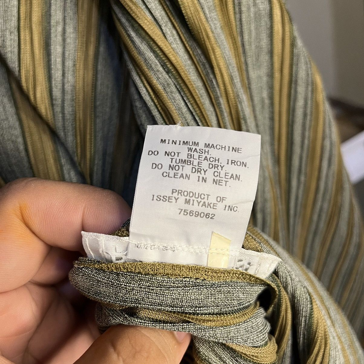 Issey Miyake × Japanese Brand × Pleats Please Issey Miyake Issey Miyake Pleats Please Cardigan Size S / US 4 / IT 40 - 4 Thumbnail