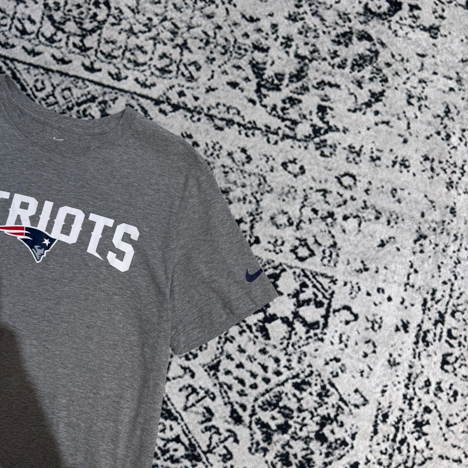 Nike × Vintage Vintage Nike Unisex Gray Cotton T-Shirt Size L Patriots NFL Size US L / EU 52-54 / 3 - 6 Thumbnail