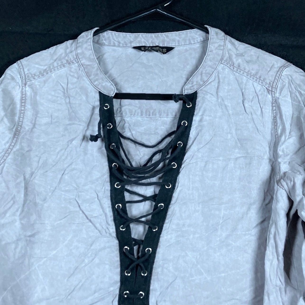 Express Express Shirt Womens Gray Long Sleeve V Neck Tie Up 100% Lyocell M Size M / US 6-8 / IT 42-44 - 2 Thumbnail