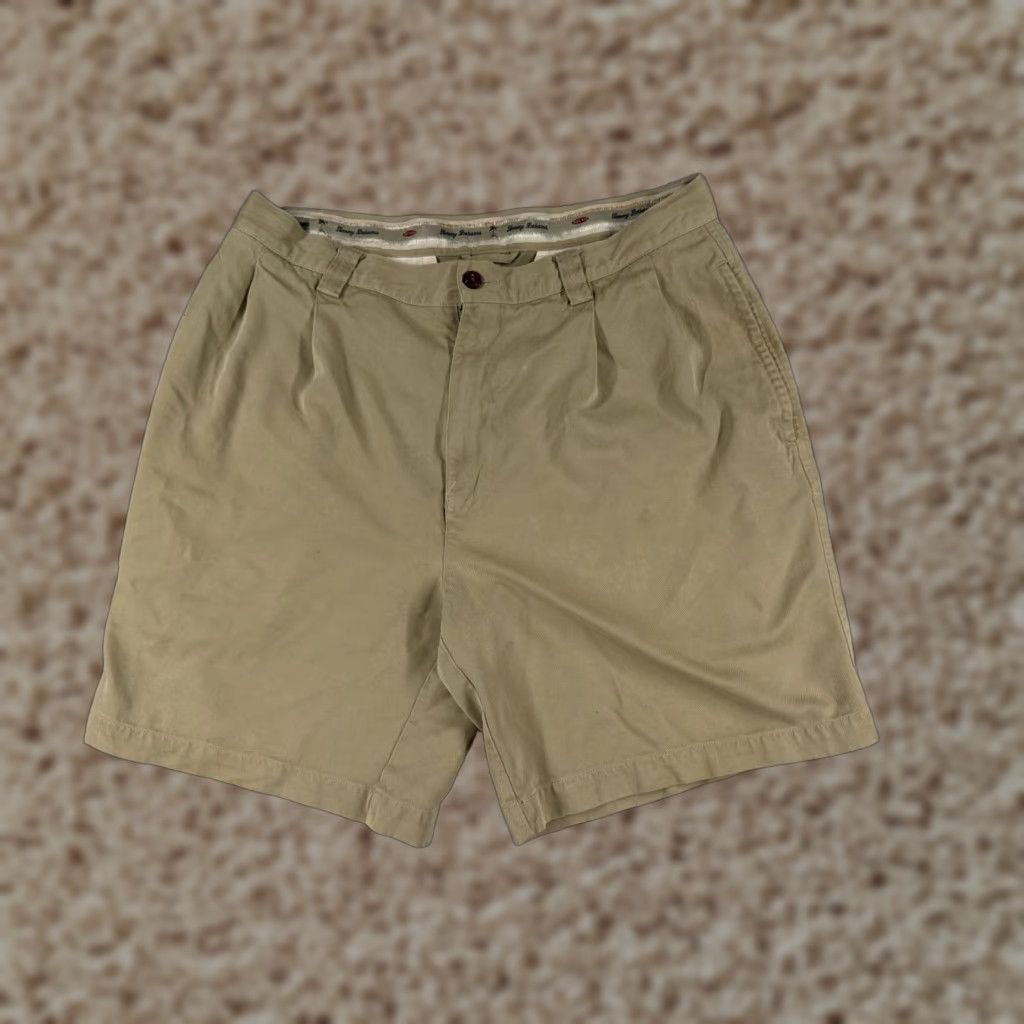 Tommy Bahama VINTAGE Tommy Bahama Shorts Men 34 Beige Silk Pleated Bermuda Beach Resort Casual Ii? Size US 34 / EU 50 - 1 Thumbnail