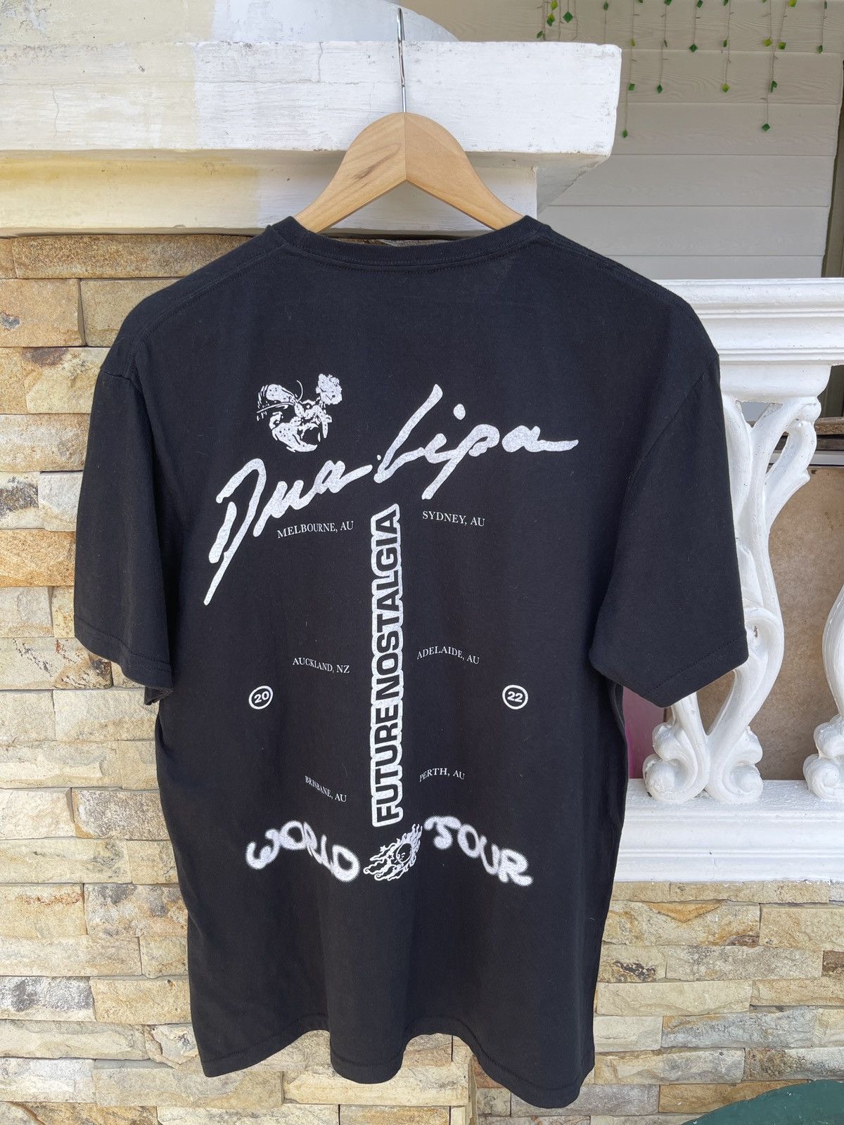 Band Tees Rare🔥Dua Lipa Future Nostalgia World Tour T-Shirt Size US L / EU 52-54 / 3 - 2 Thumbnail