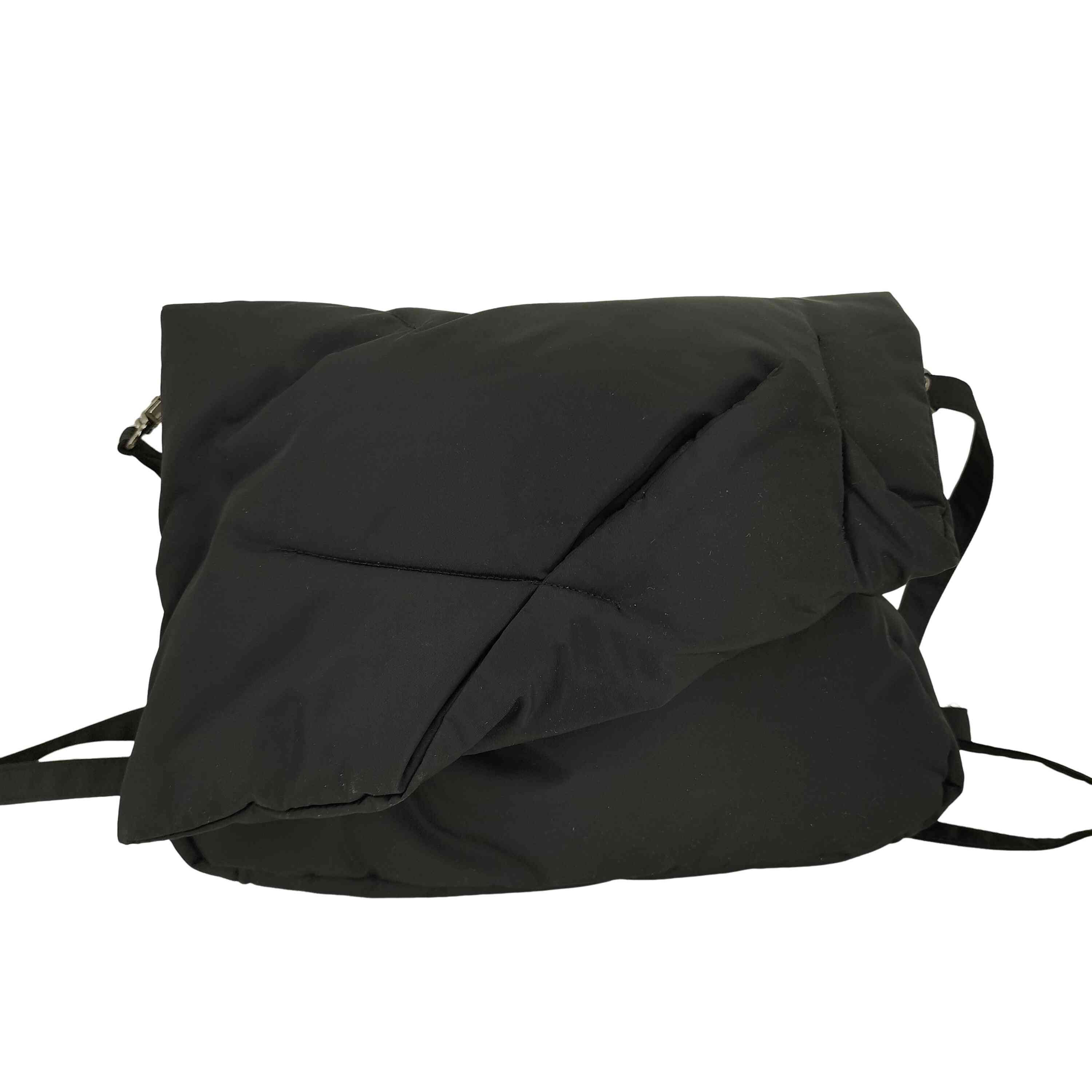 Yohji Yamamoto Yohji Yamamoto Discrd Purffer Shoulder Bag Size ONE SIZE - 1 Thumbnail