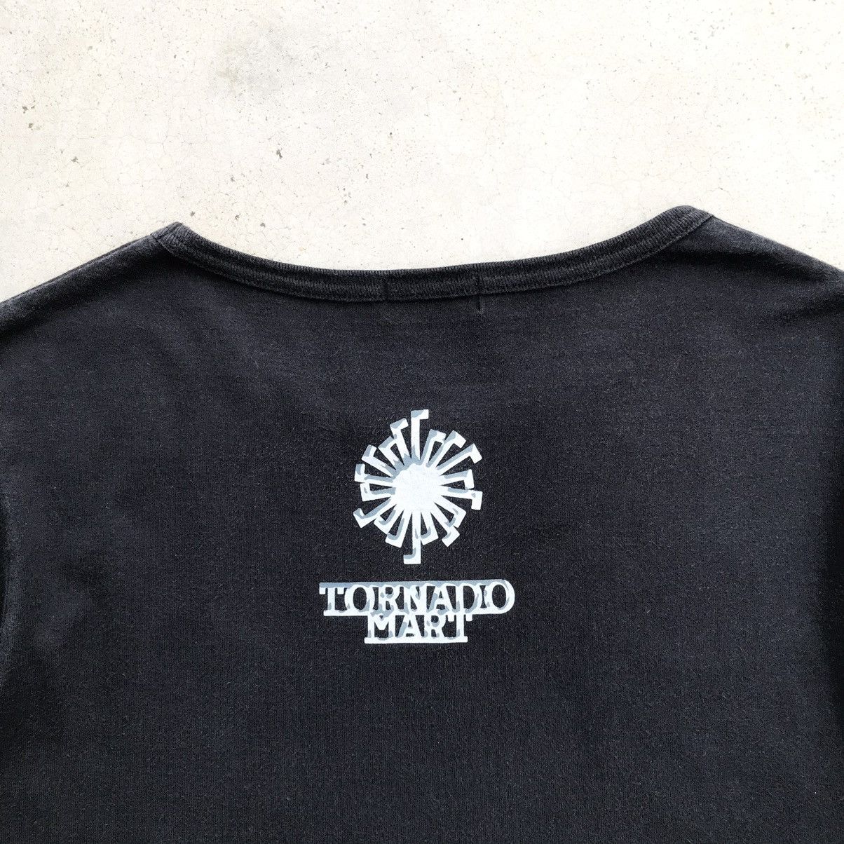 Tornado Mart 2000's Tornado Mart : Ring of Hell Thorn Silhouettes T-Shirt Size US S / EU 44-46 / 1 - 4 Thumbnail
