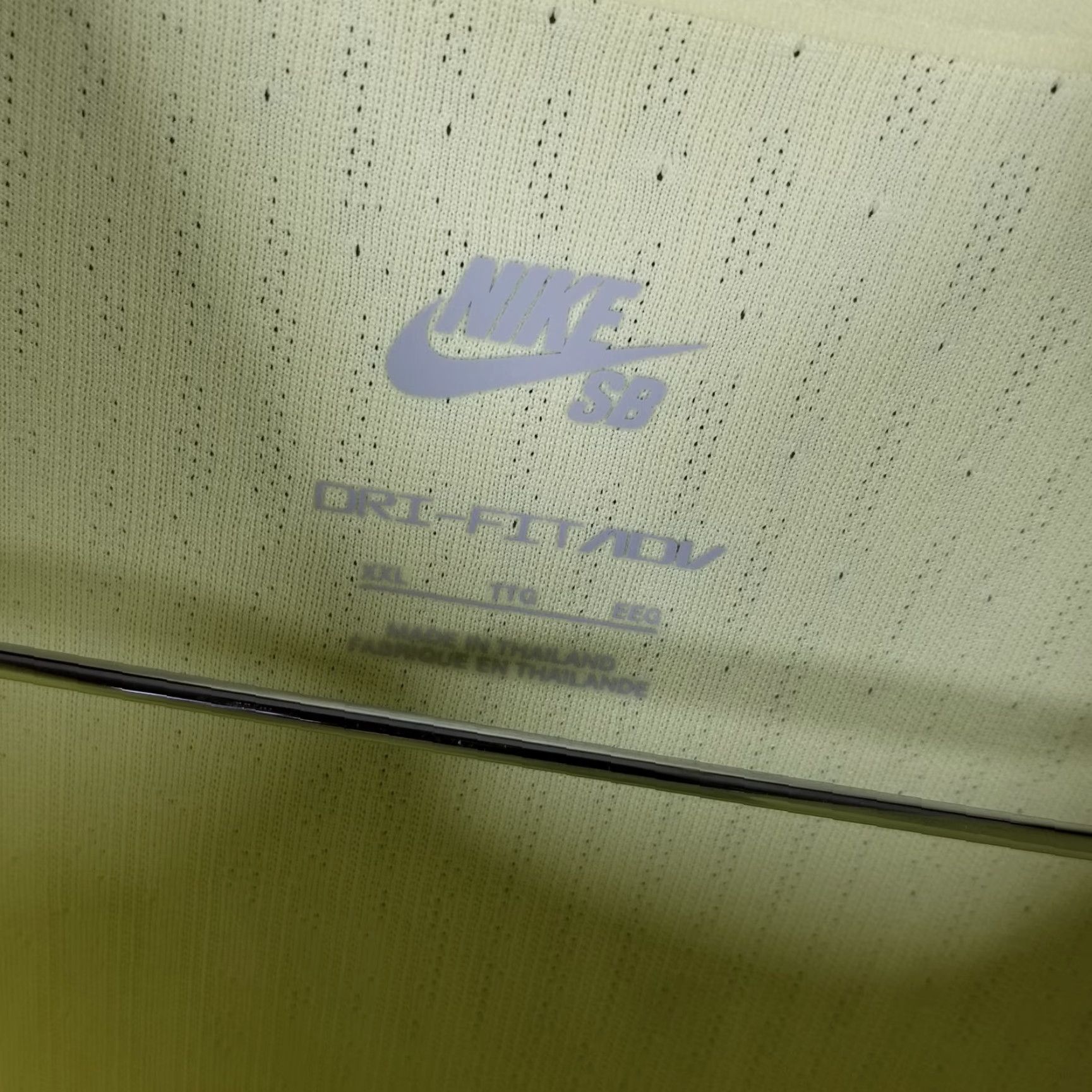 Nike NIKE SB Dri-FIT ADV Polo Shirt Short Sleeve Men XXL Pale Yellow Golf FZ7005-751 Size US XXL / EU 58 / 5 - 4 Thumbnail