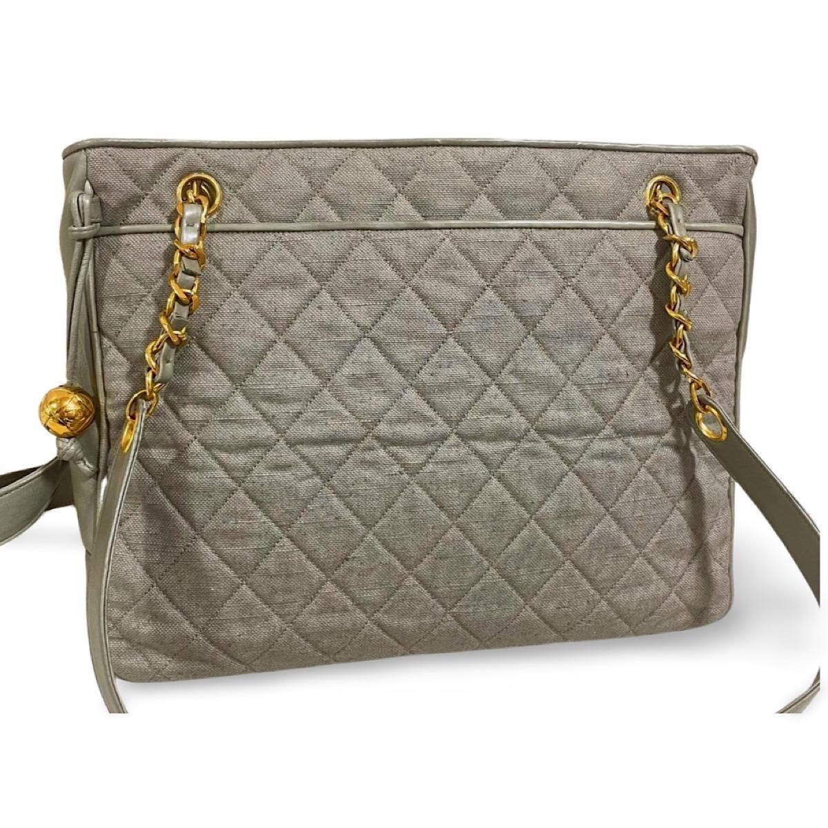Chanel Vintage CHANEL taupe grey canvas and lambskin shoulder tote Size ONE SIZE - 2 Thumbnail