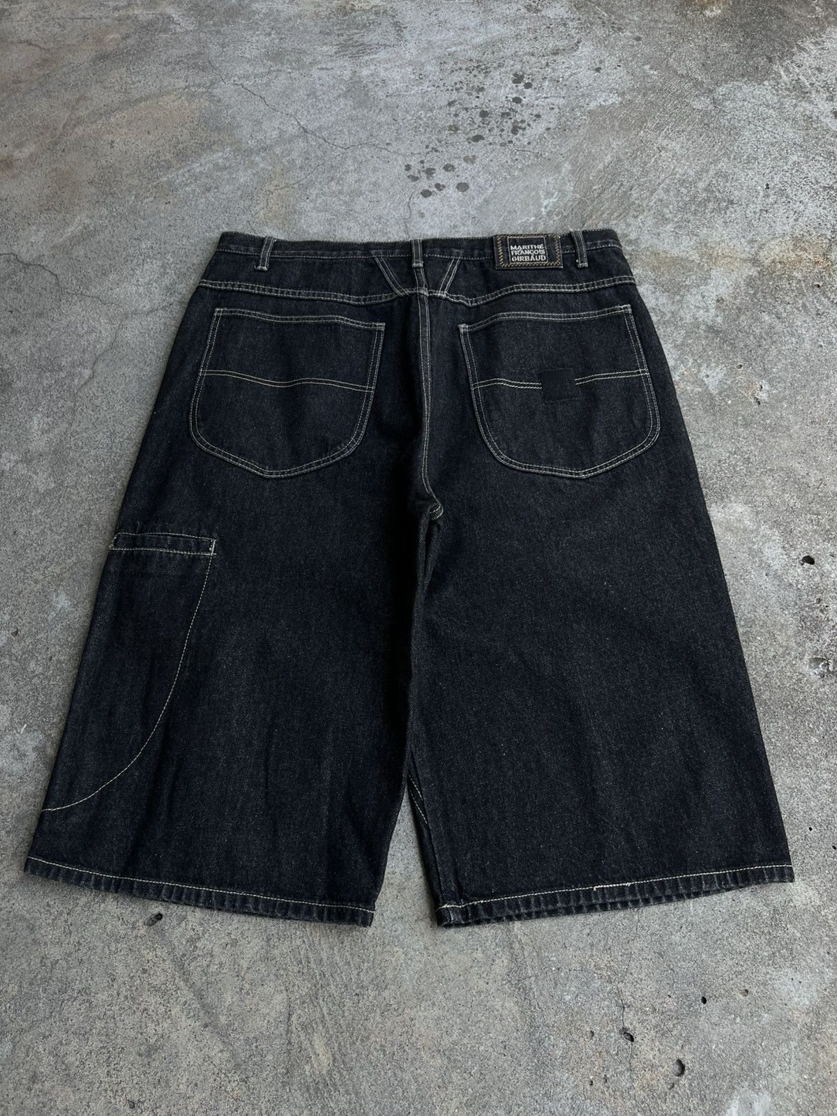 Marithe + Francois Girbaud Crazy Vintage Marithe + Francois Girbaud Baggy Fig Rap Short Size US 36 / EU 52 - 1 Thumbnail