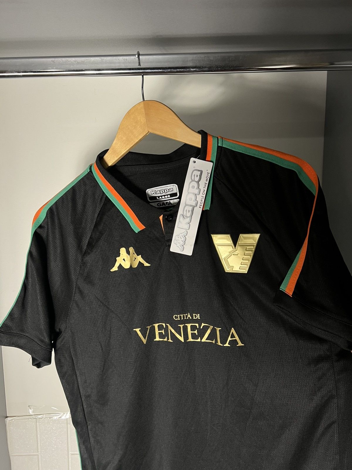 Kappa VINTAGE KAPPA FC VENEZIA ITALY SOCCER JERSEY RETRO Y2K 90s Size US L / EU 52-54 / 3 - 10 Thumbnail