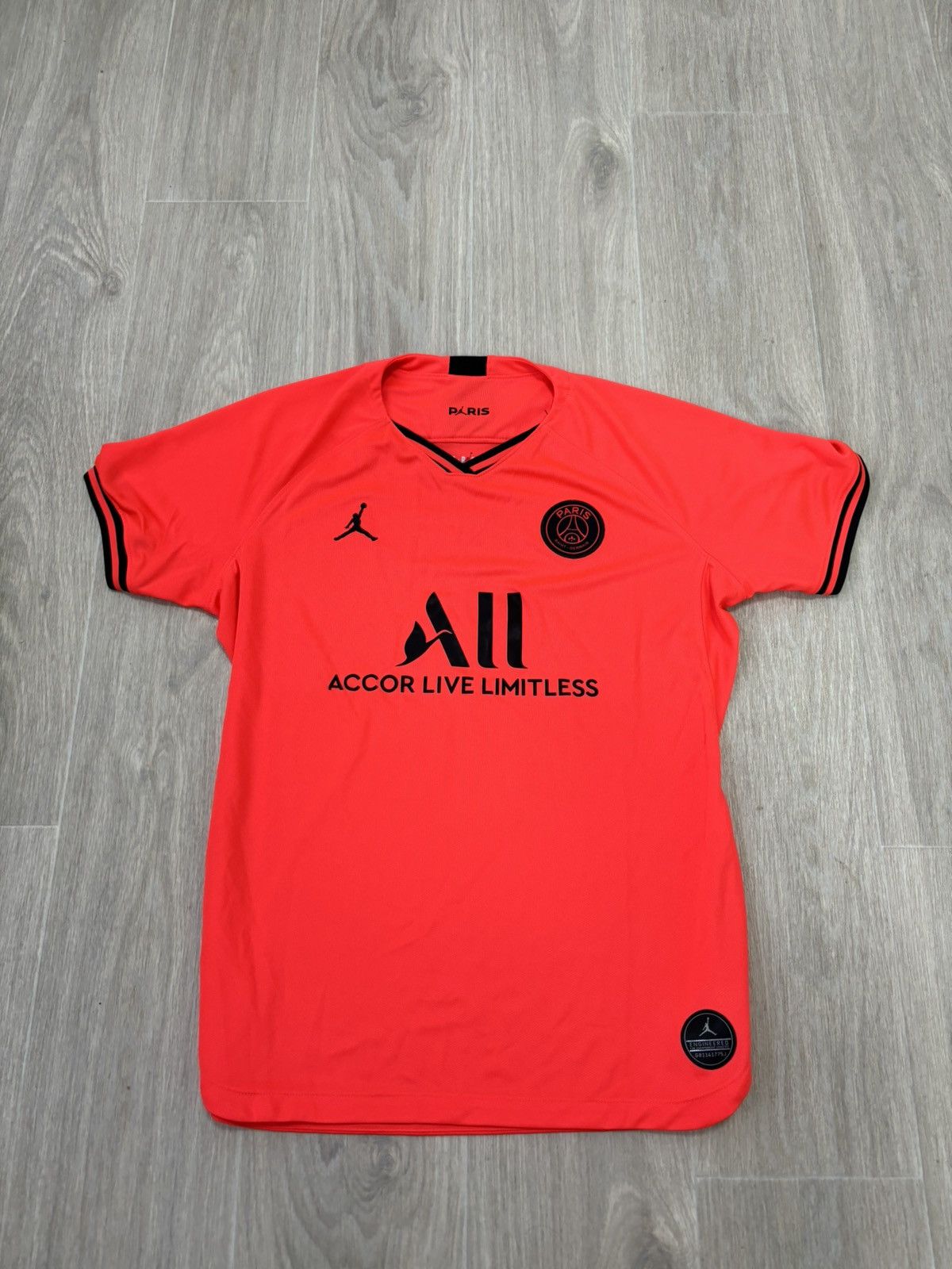 Jordan Brand × Nike Jordan PSG soccer jersey Size US S / EU 44-46 / 1 - 1 Thumbnail