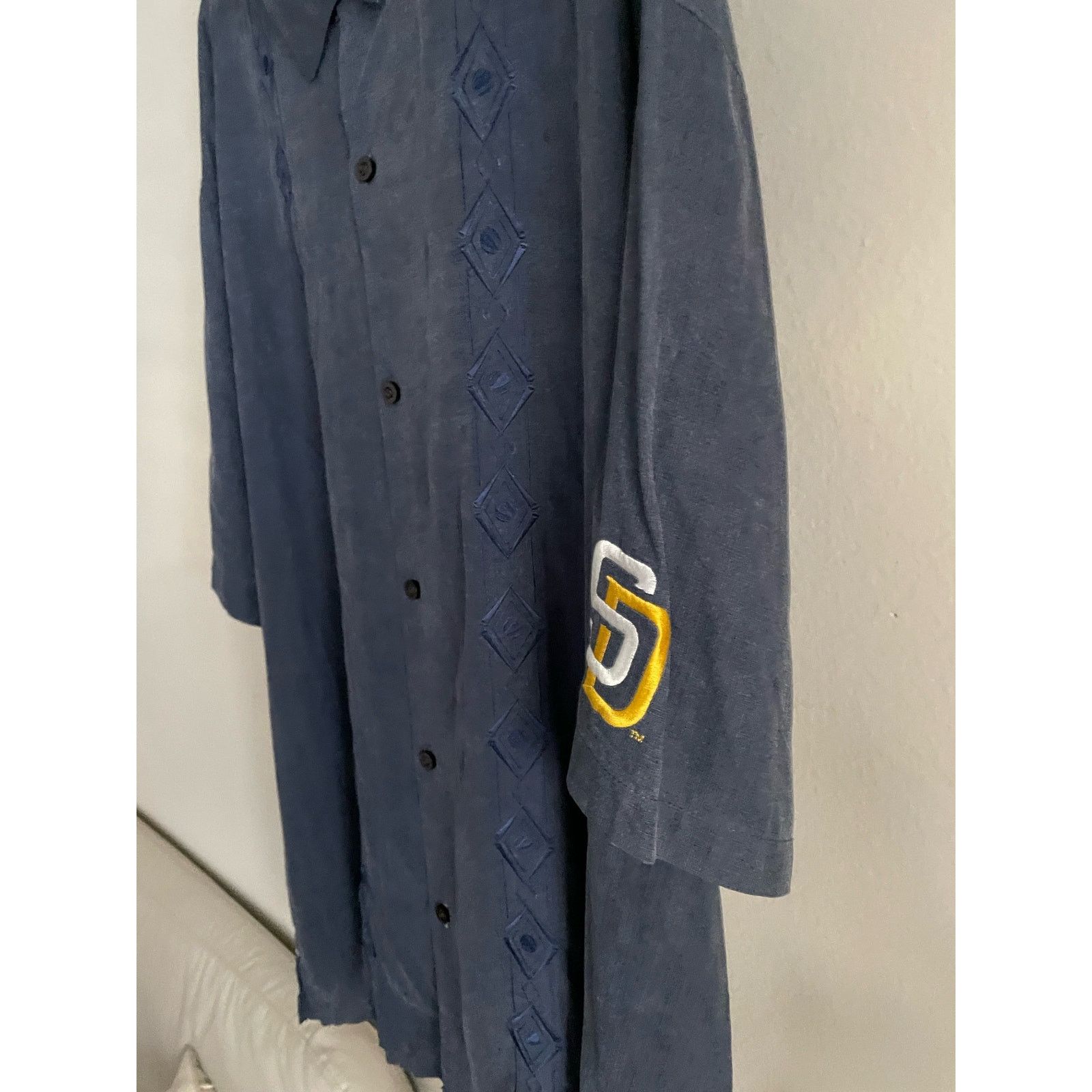 Tommy Bahama Tommy Bahama San Diego Padres button down shirt 3XL Size US XXL / EU 58 / 5 - 3 Thumbnail