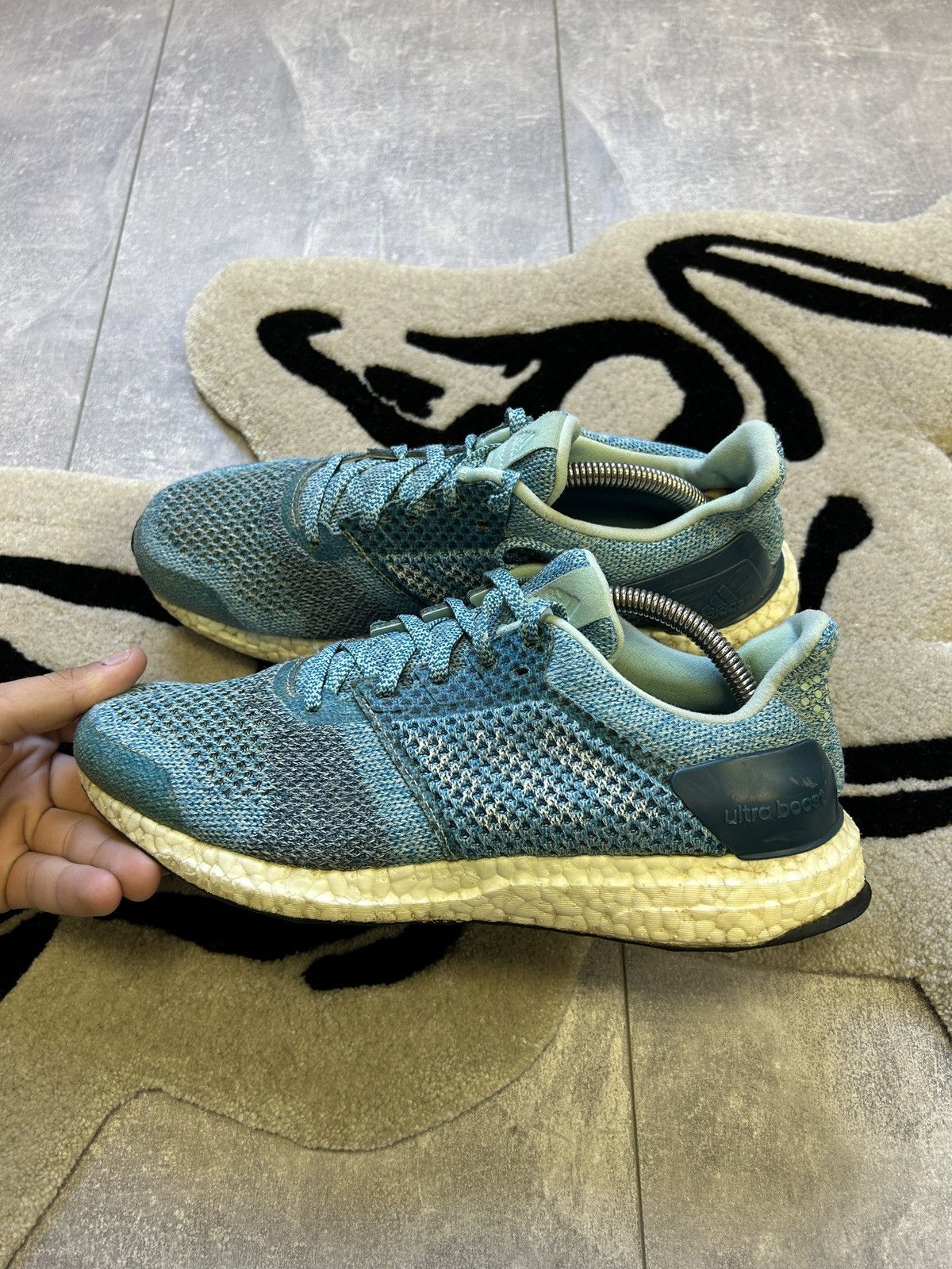 Adidas Women’s Adidas UltraBoost sneakers low top size 41 running Size US 9 / IT 39 - 8 Thumbnail