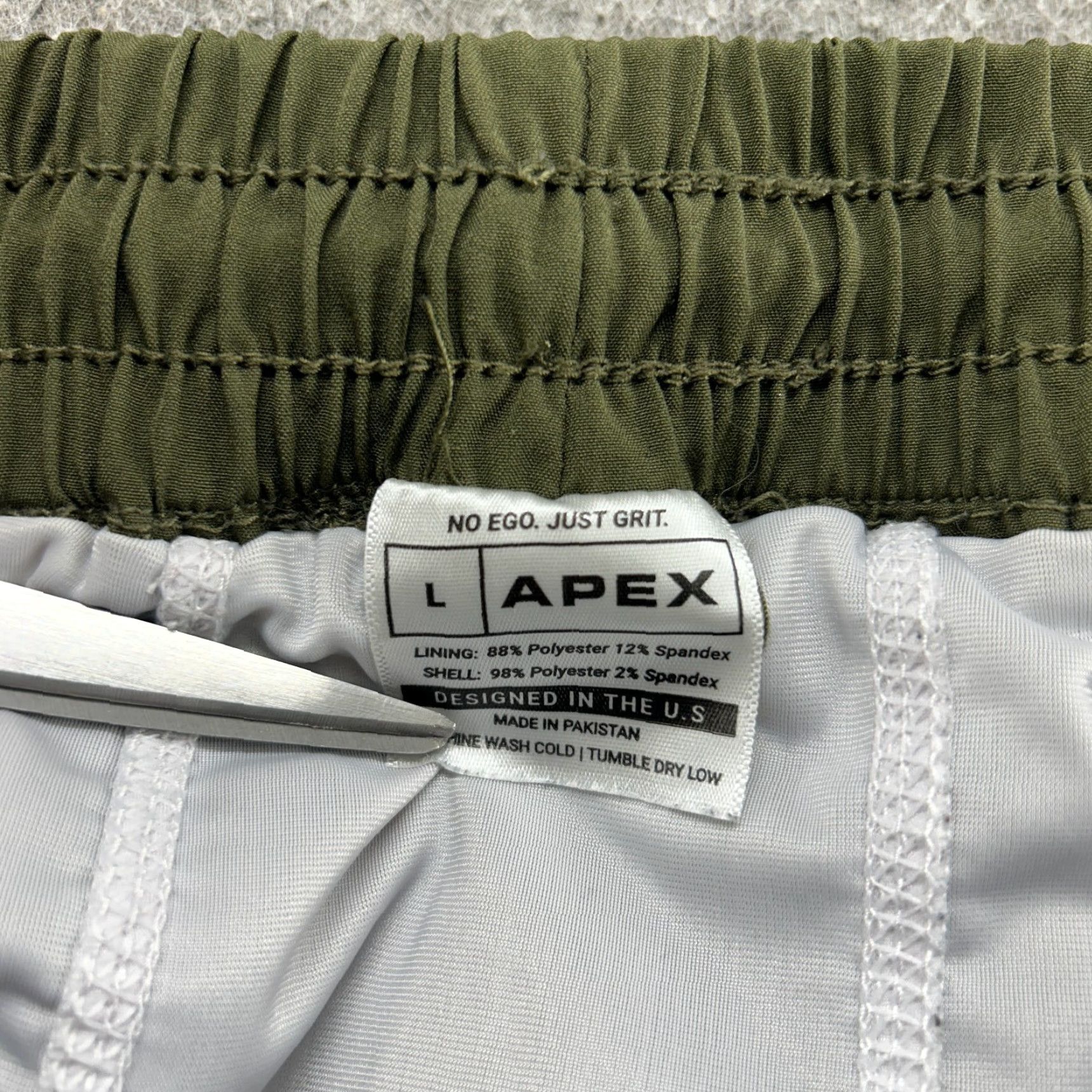 Logo 7 Apex Shorts Mens L Green Drawstring Elastic Waist Lined Logo Running Training Size US 33 - 5 Thumbnail