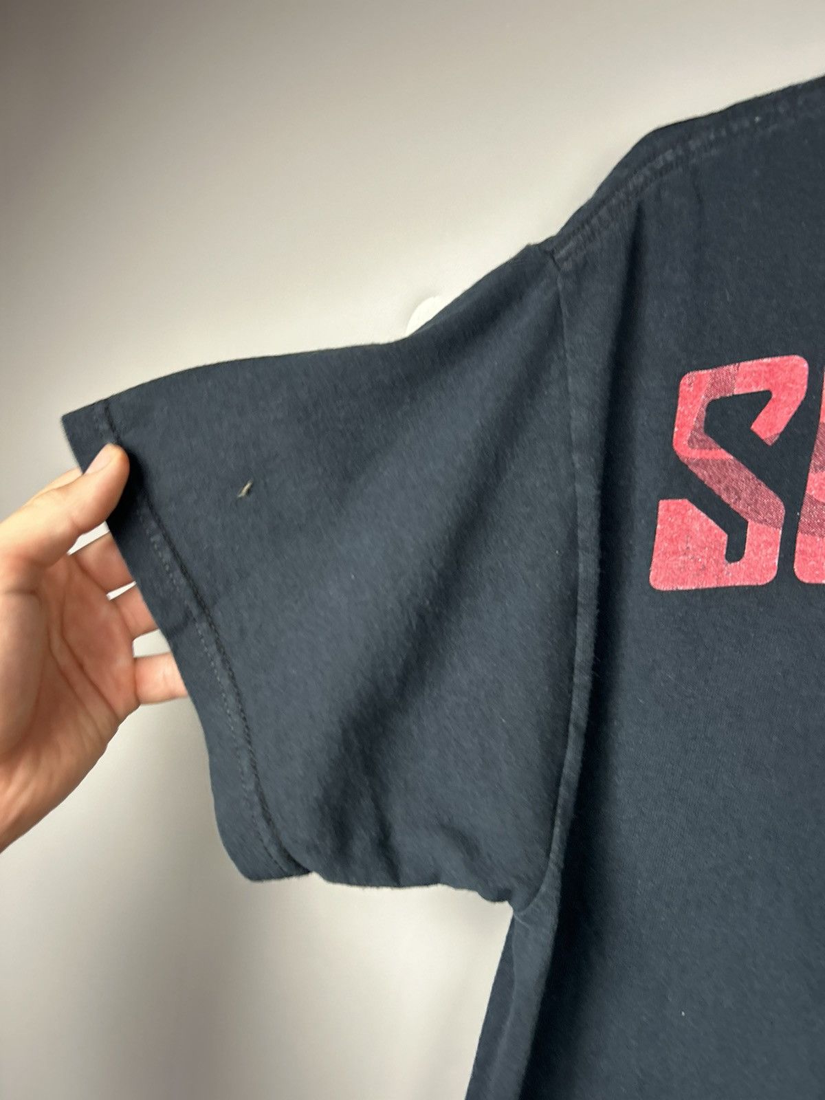 Band Tees Vintage Scorpions Band Tees Logo T shirt Size US M / EU 48-50 / 2 - 17 Thumbnail