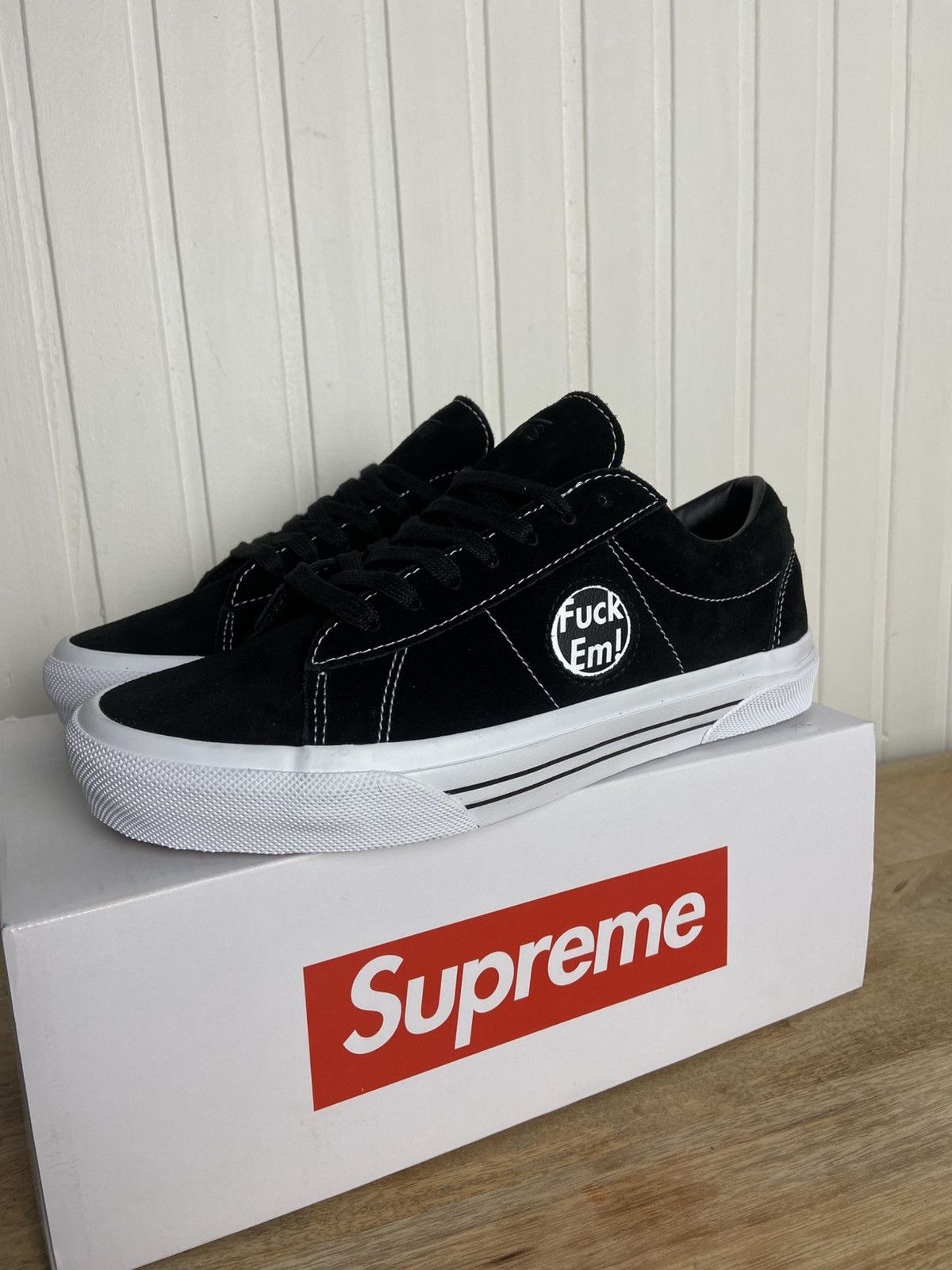 Supreme New Vans Sid Supreme "Fuck Em" Black size 8,5US Size US 8.5 / EU 41-42 - 1 Thumbnail