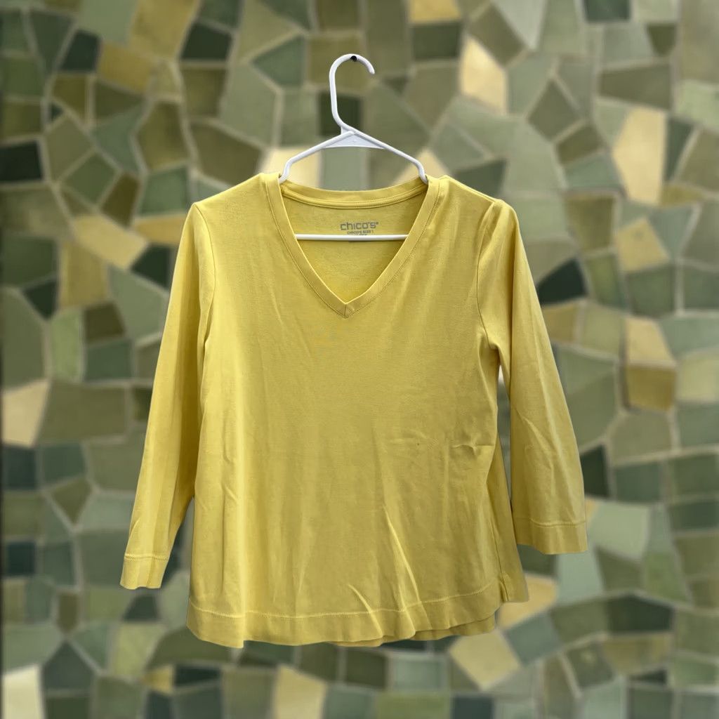 Vintage Item Specifications: Dimensions: 6" x 4" x 1/2 Size M / US 6-8 / IT 42-44 - 1 Thumbnail