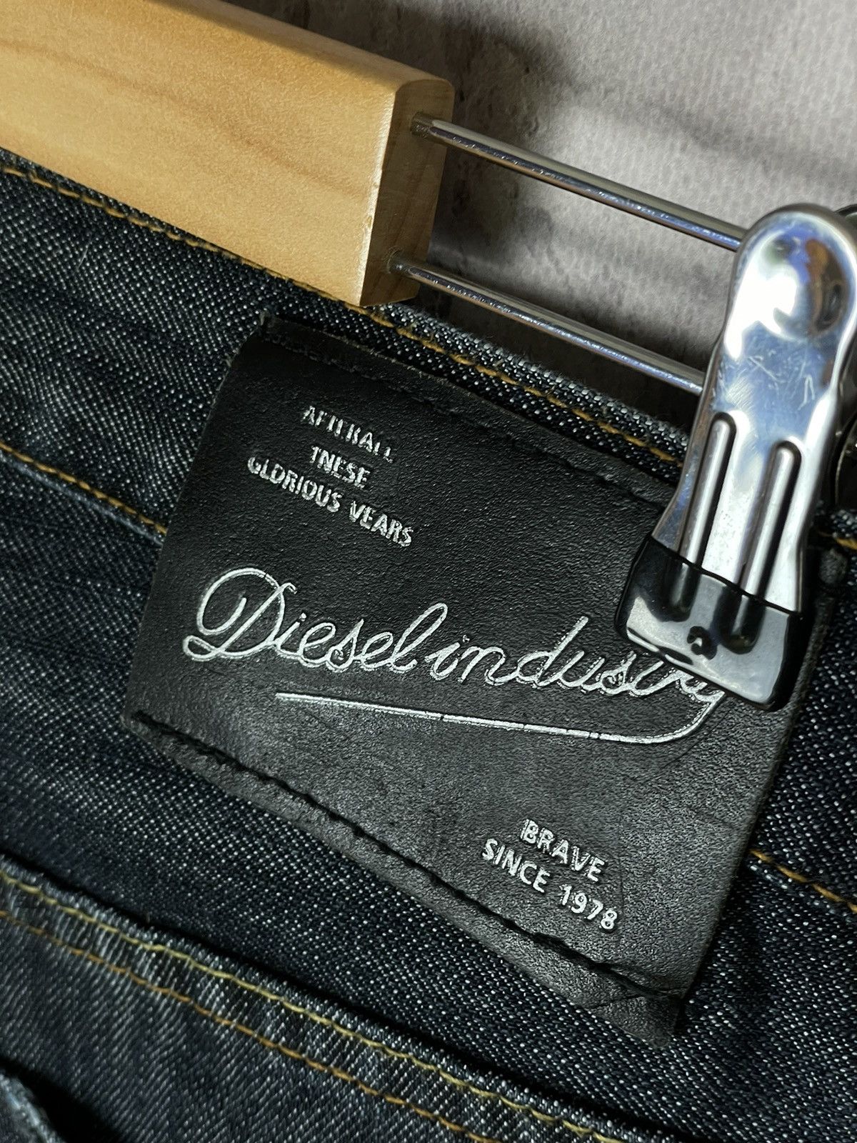 Diesel × Vintage Vintage Diesel 90’s Y2K Style Pocket Logo Denim Jeans Pants Size US 33 - 7 Thumbnail