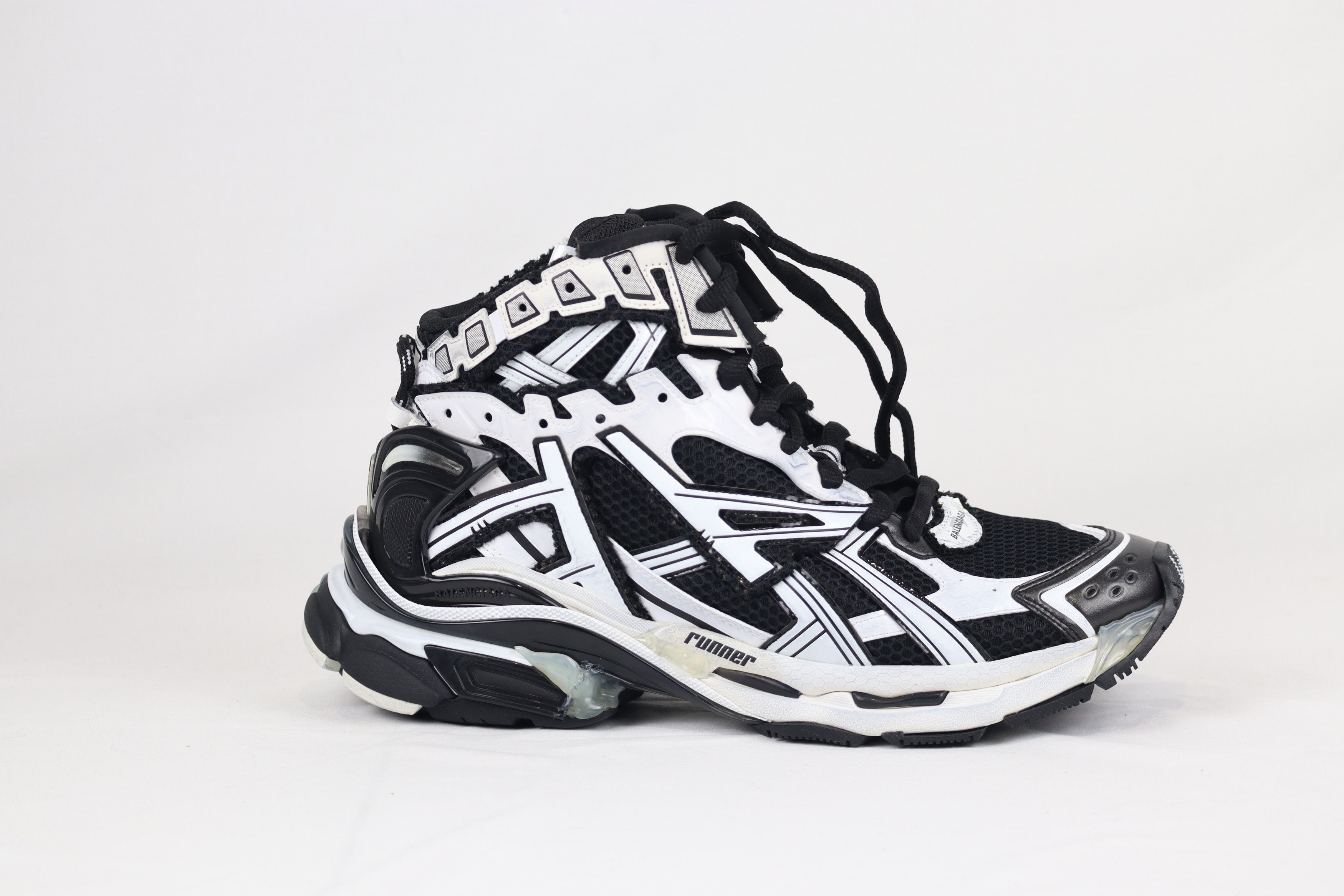 Balenciaga o1rshd1 Runner Hightop Bicol in White/Black Size US 13 / EU 46 - 4 Thumbnail