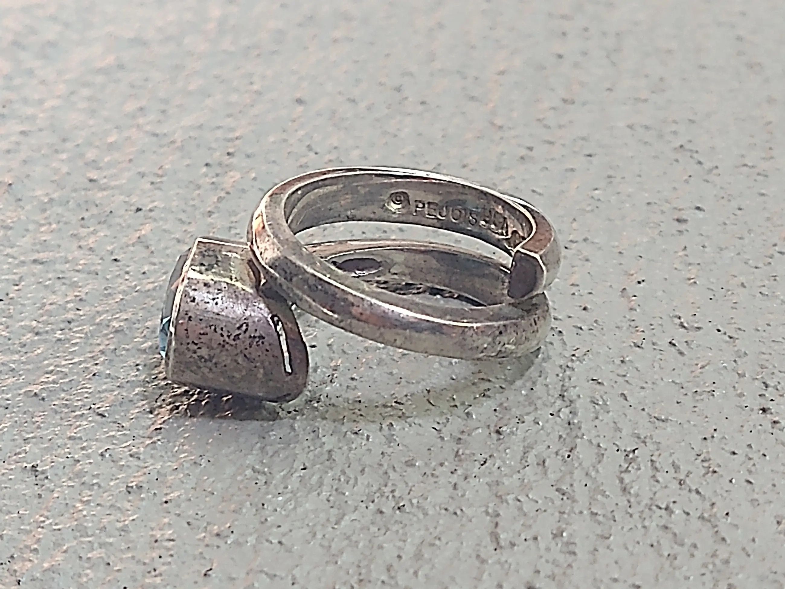 Jewelry × Vintage Vintage Sterling Silver Ring Blue Topaz Pejois 6.5 Abstract Size ONE SIZE - 2 Thumbnail