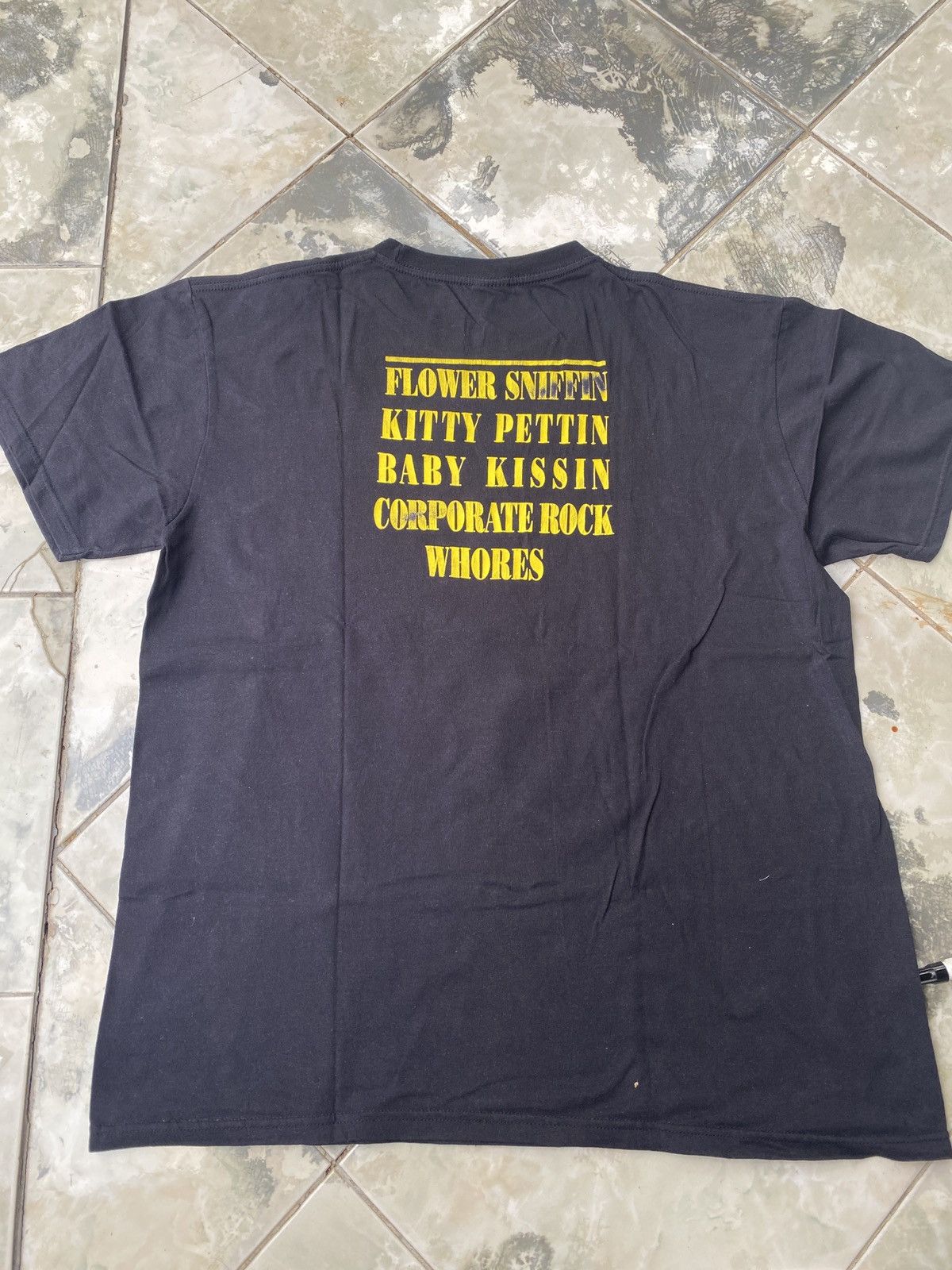 Band Tees NIRVANA “Smiley Overload ” Double-Sided Tee (2000s) Size US L / EU 52-54 / 3 - 5 Thumbnail