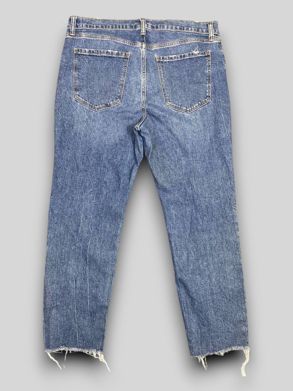 Old Navy old navy boyfriend cut mid rise distressed denim nice design Size US 36 / EU 52 - 2 Thumbnail