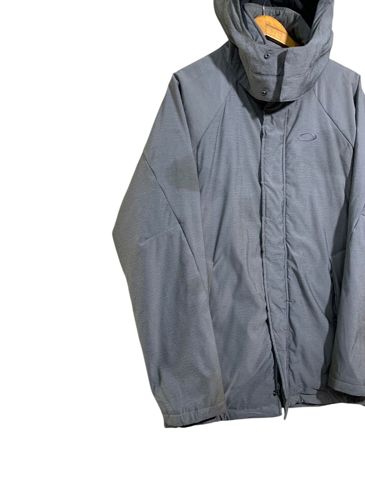 Oakley 🔥OAKLEY PUFFER OUTDOOR GEAR JACKETS GREY Size US XL / EU 56 / 4 - 2 Thumbnail