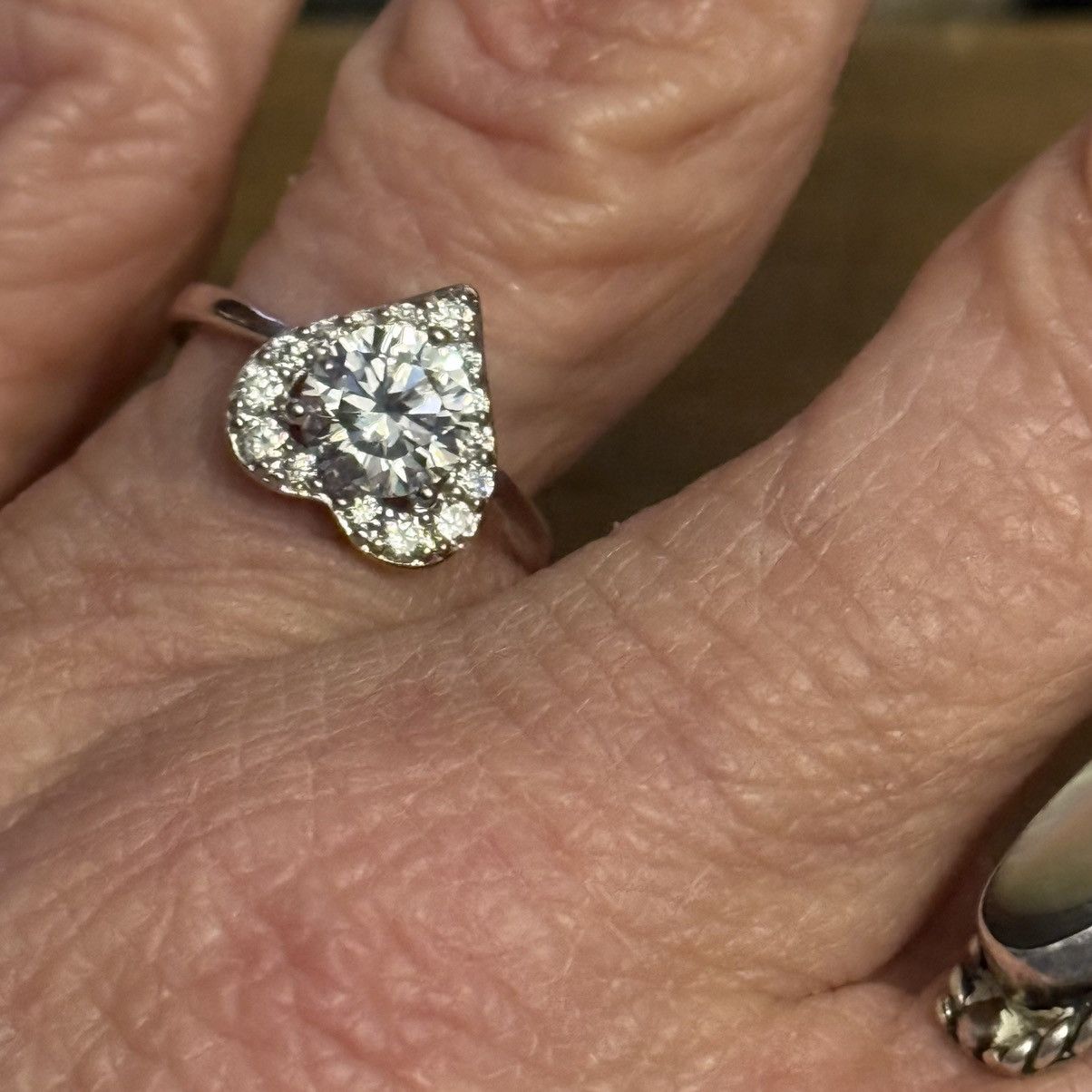 Other Silver tone crystal halo heart ring Size ONE SIZE - 3 Thumbnail