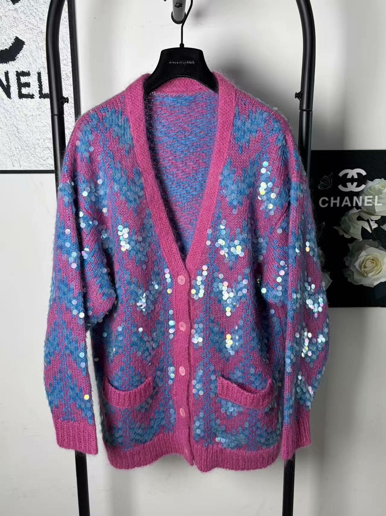 Gucci Gucci White Sweater S Women Size S / US 4 / IT 40 - 1 Thumbnail