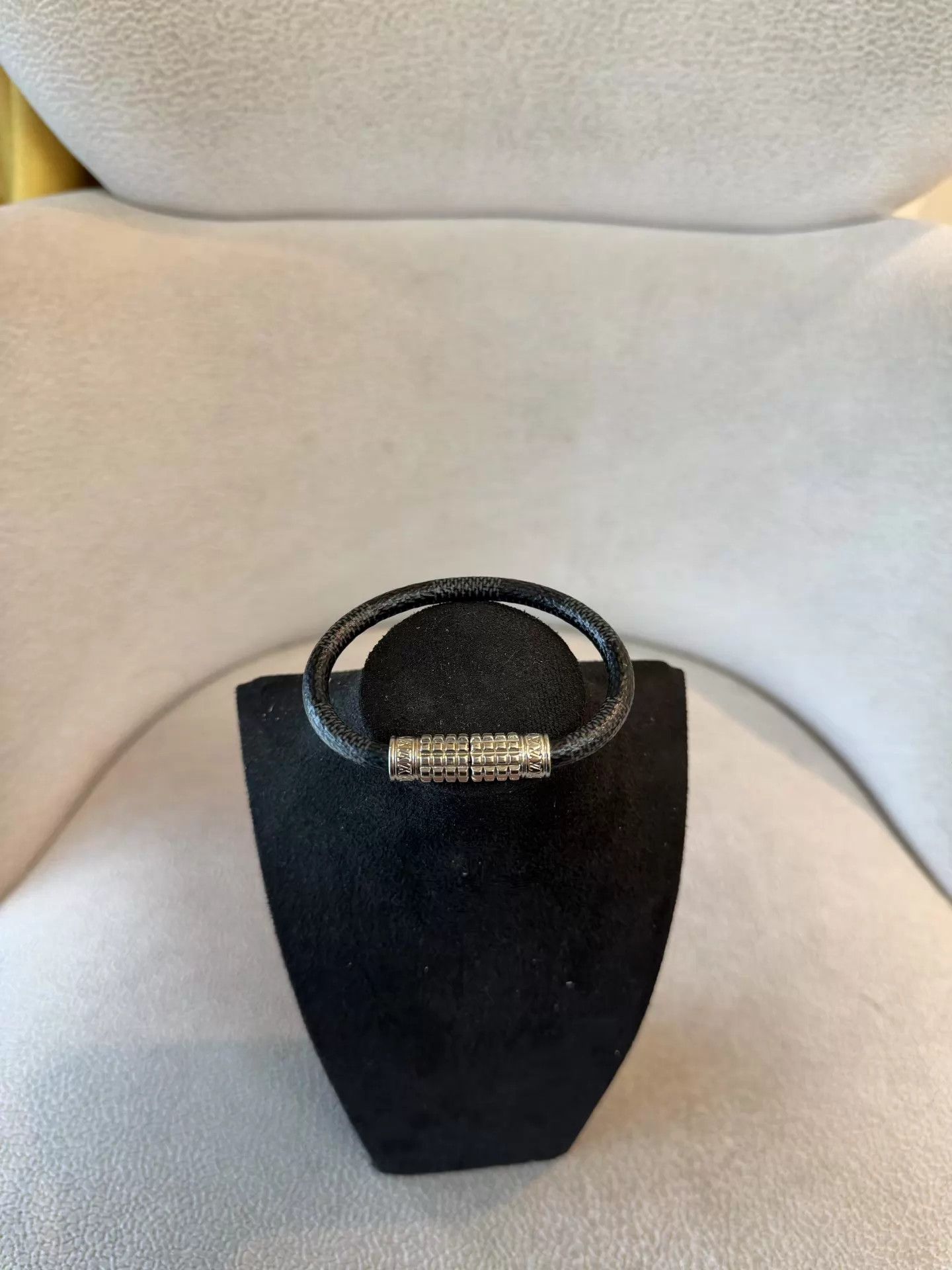 Louis Vuitton LV Blk Leather Bracelet Silver Crystal Buckle Mint Size ONE SIZE - 1 Thumbnail