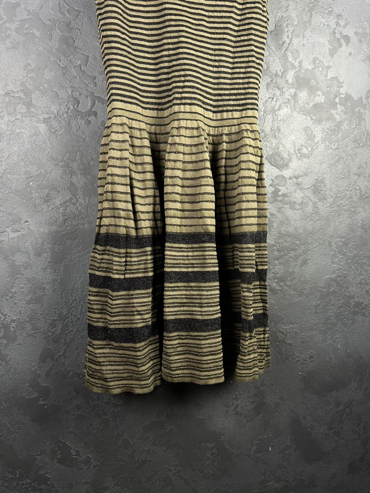 Missoni Vintage Missoni Sparkly Striped Pleated Dress Avant-Garde Size M / US 6-8 / IT 42-44 - 4 Thumbnail