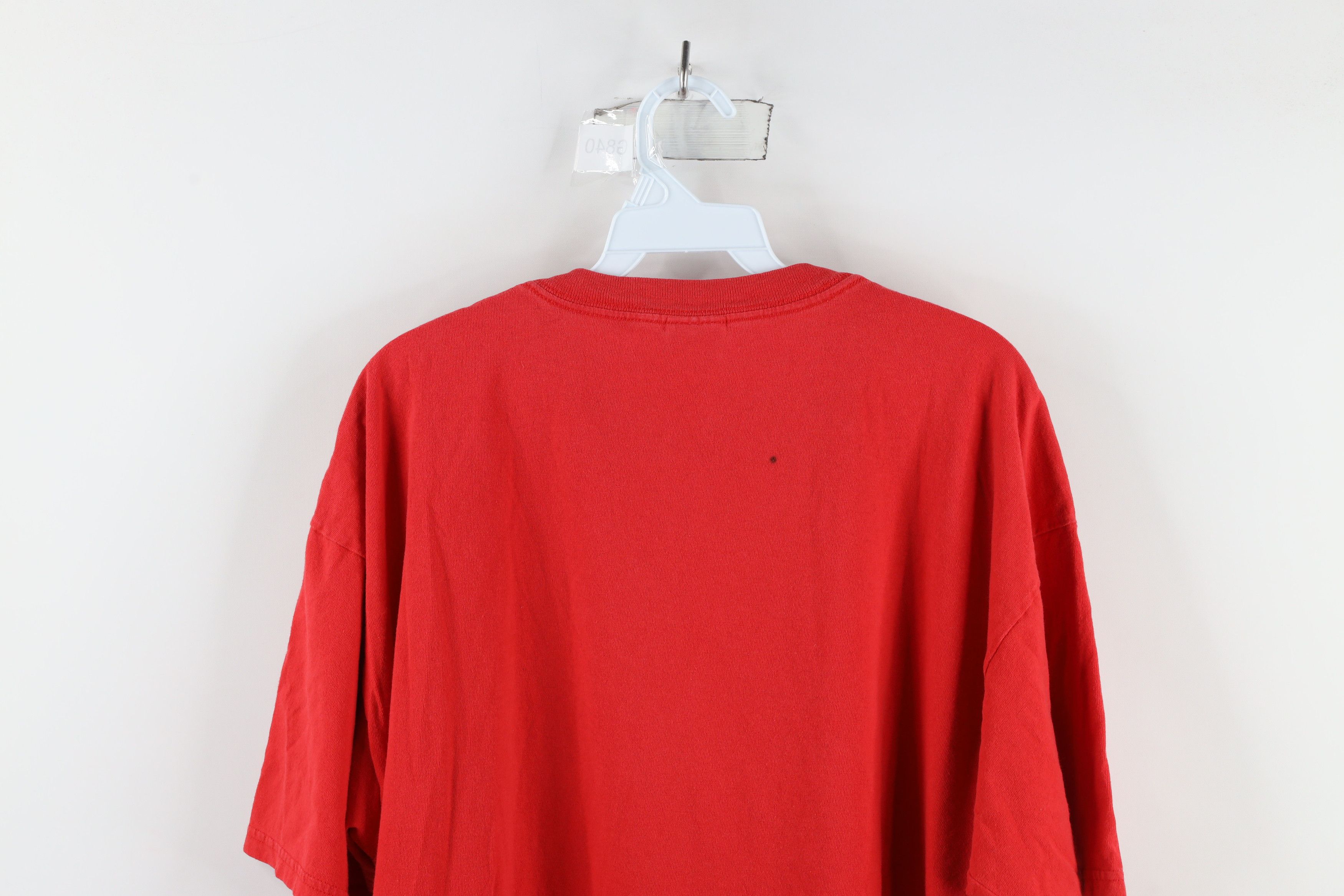Vintage Vintage Peanuts Woodstock Christmas T-Shirt Red Cotton Size US XL / EU 56 / 4 - 11 Thumbnail