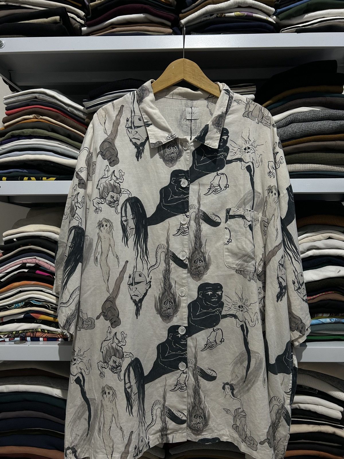 Japanese Brand Japanese Brand Ikumi short shirt devil Size US XXL / EU 58 / 5 - 1 Thumbnail