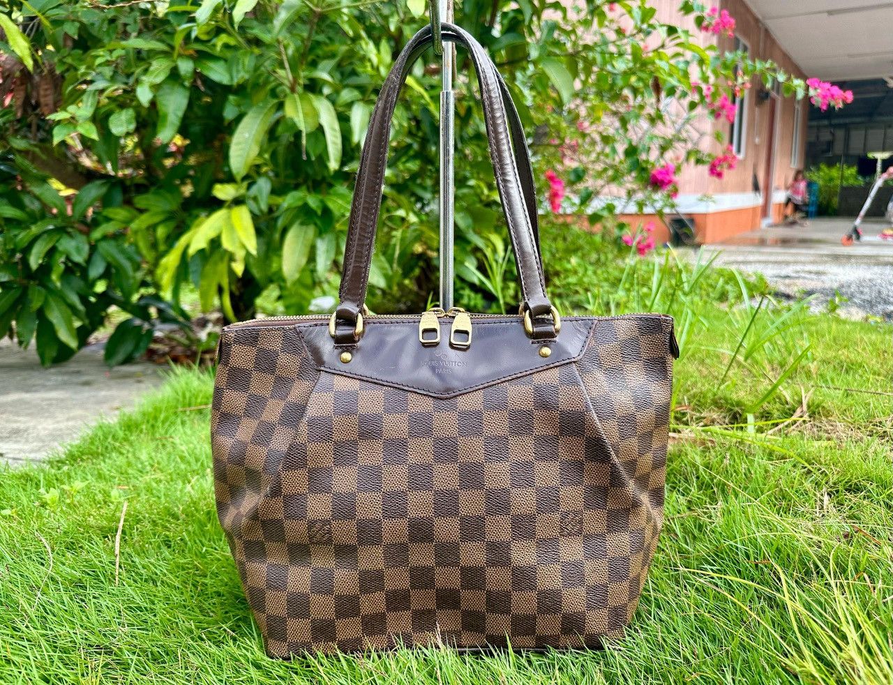Louis Vuitton Louis Vuitton Damier Ebene Westminster PM DEFECTED HANDLE Size ONE SIZE - 1 Thumbnail