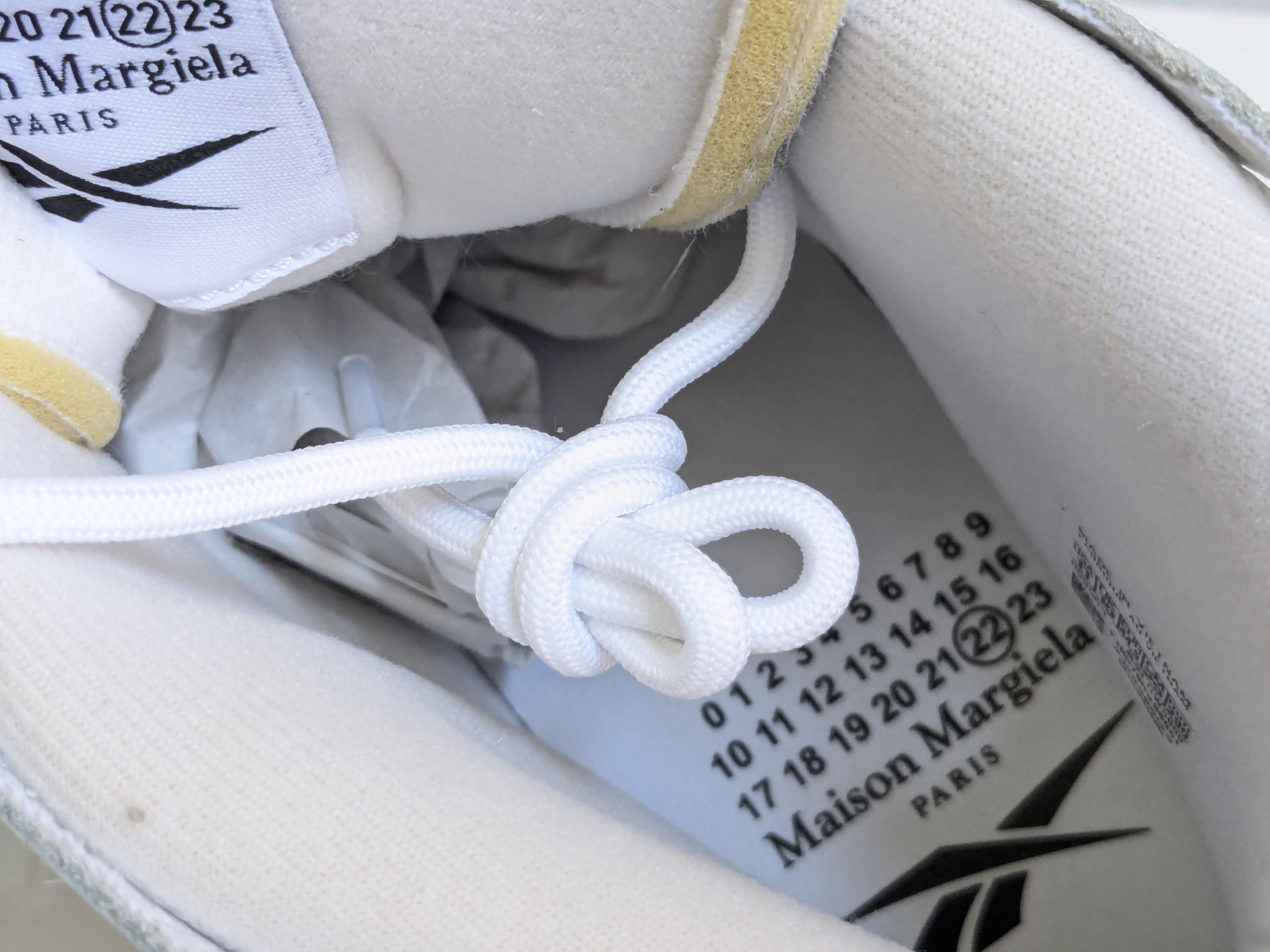 Maison Margiela Maison Margiela Reebok Question White 11 Hi Leather Size US 11 / EU 44 - 6 Thumbnail