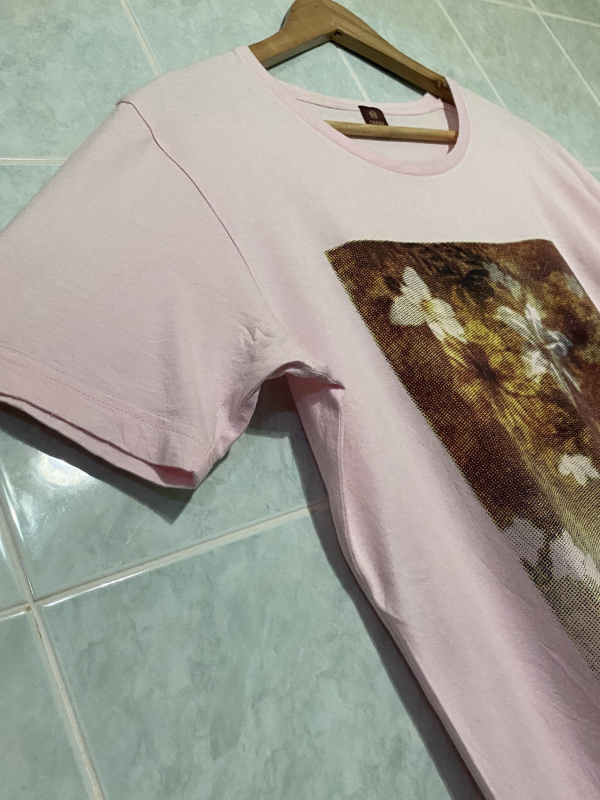 Designer × Japanese Brand × Takeo Kikuchi TAKEO KIKUCHI Blossom Flower Painting Art Tshirt Size US M / EU 48-50 / 2 - 3 Thumbnail