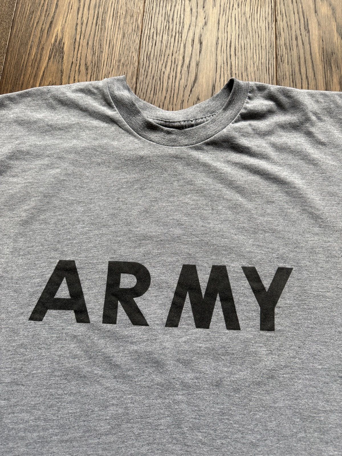 Vintage Vintage Y2K Army Military Graphic Tee Size US XL / EU 56 / 4 - 4 Thumbnail