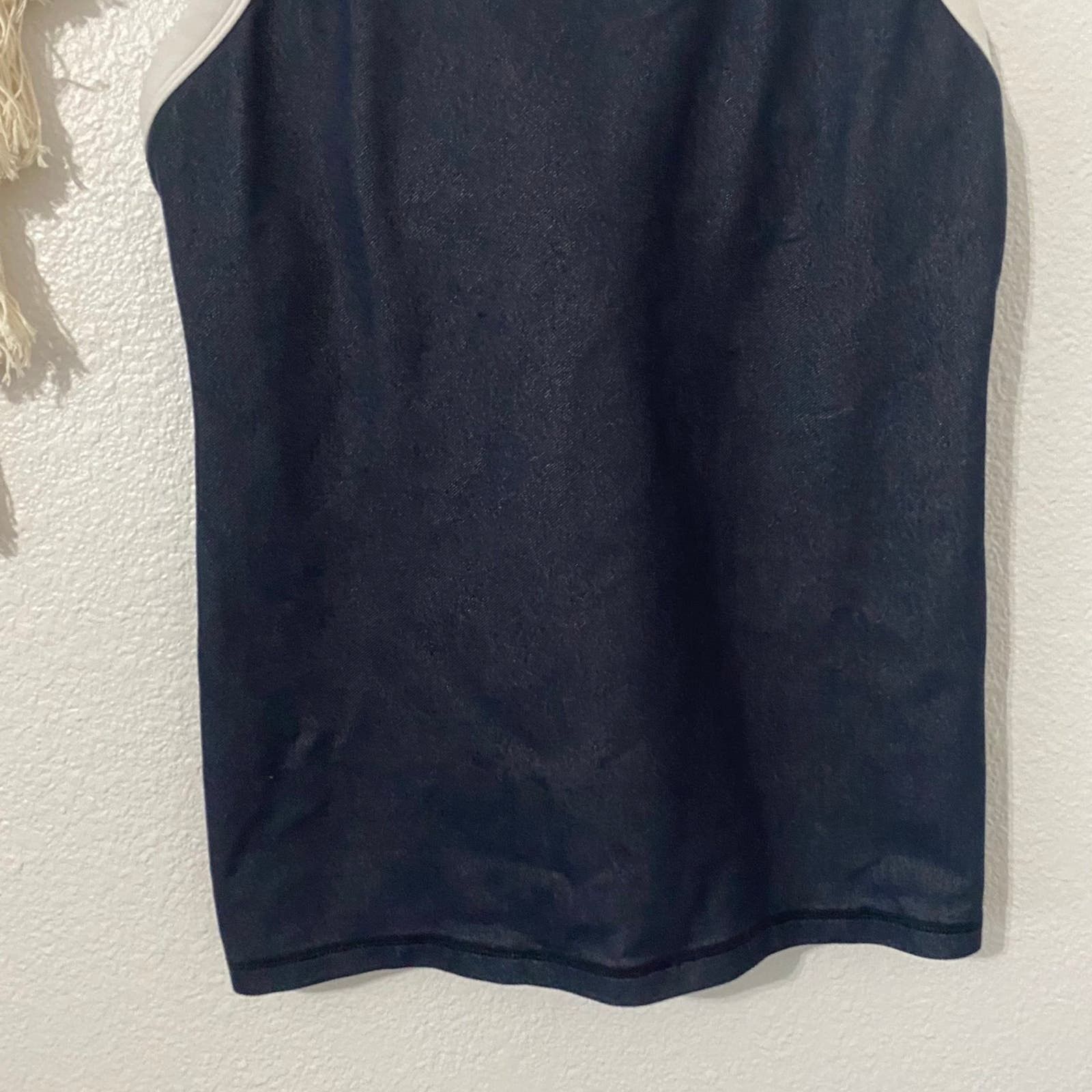 Lululemon lululemon tank top size 10 Size L / US 10 / IT 46 - 2 Thumbnail