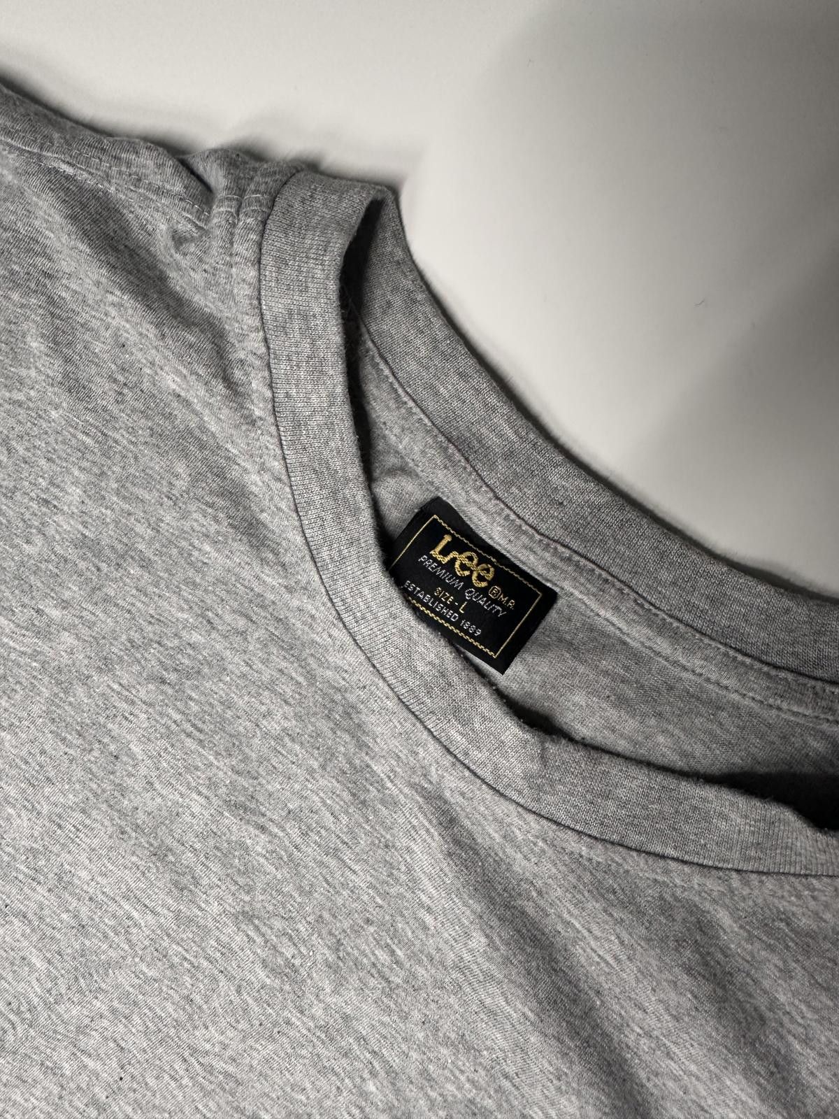 Lee Comfortable Grey T-Shirt Size US L / EU 52-54 / 3 - 5 Thumbnail