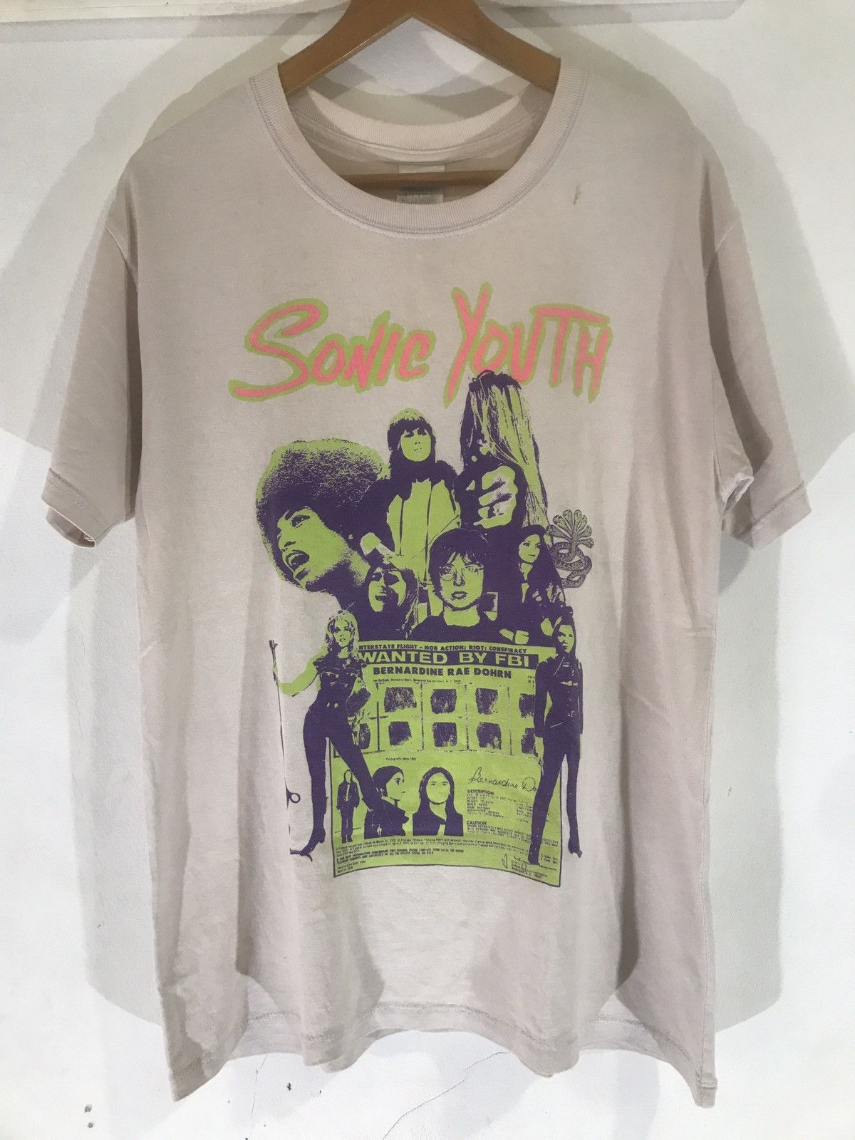 image of Band Tees x Vintage Sonic Youth Kool Thing Gracias Missing Resize L Fitm in White/Cream (Size Mediu