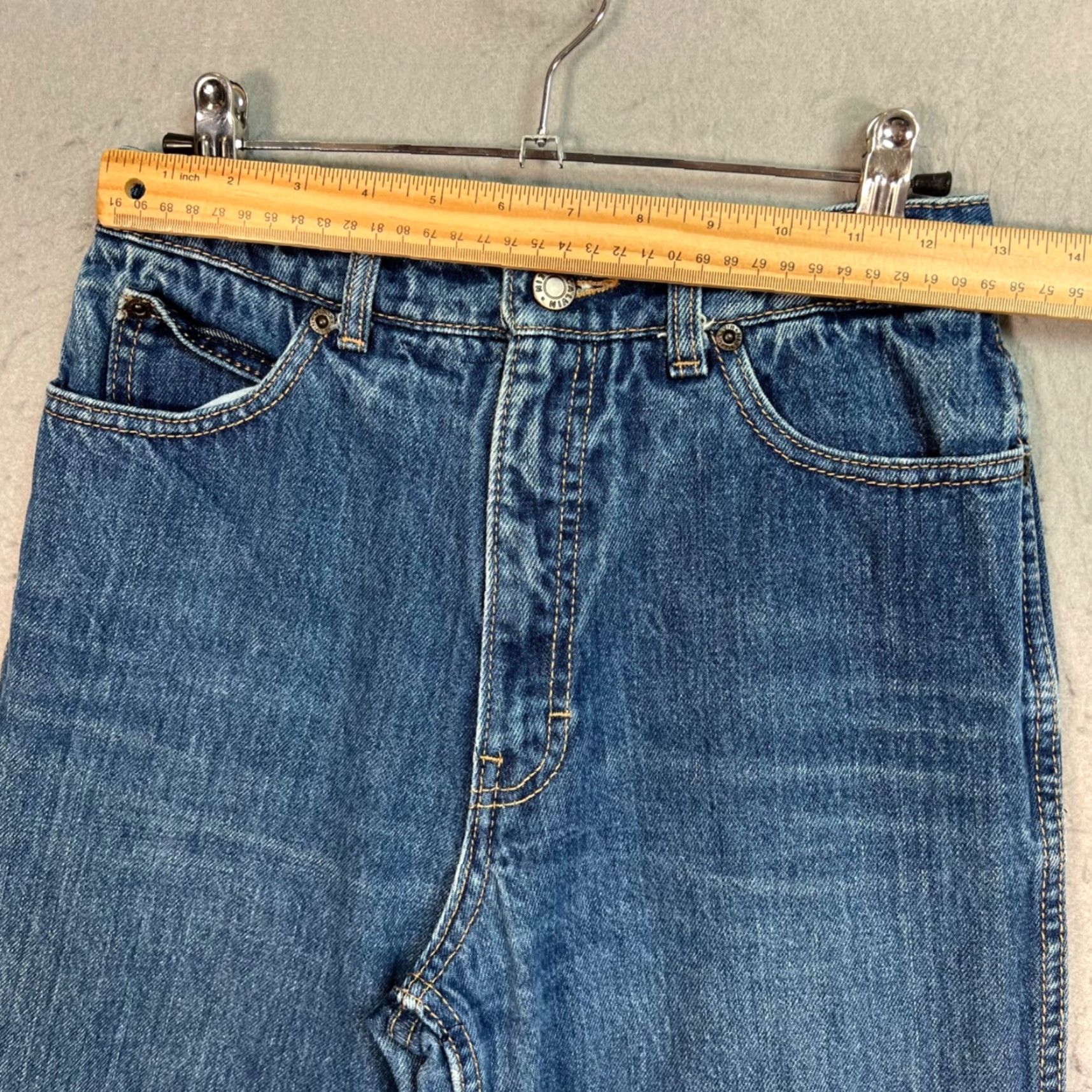 Calvin Klein VINTAGE Calvin Klein Womens Size 10 High-Waist Straight-Leg Jeans Blue Denim Size 32" / US 10 / IT 46 - 7 Thumbnail