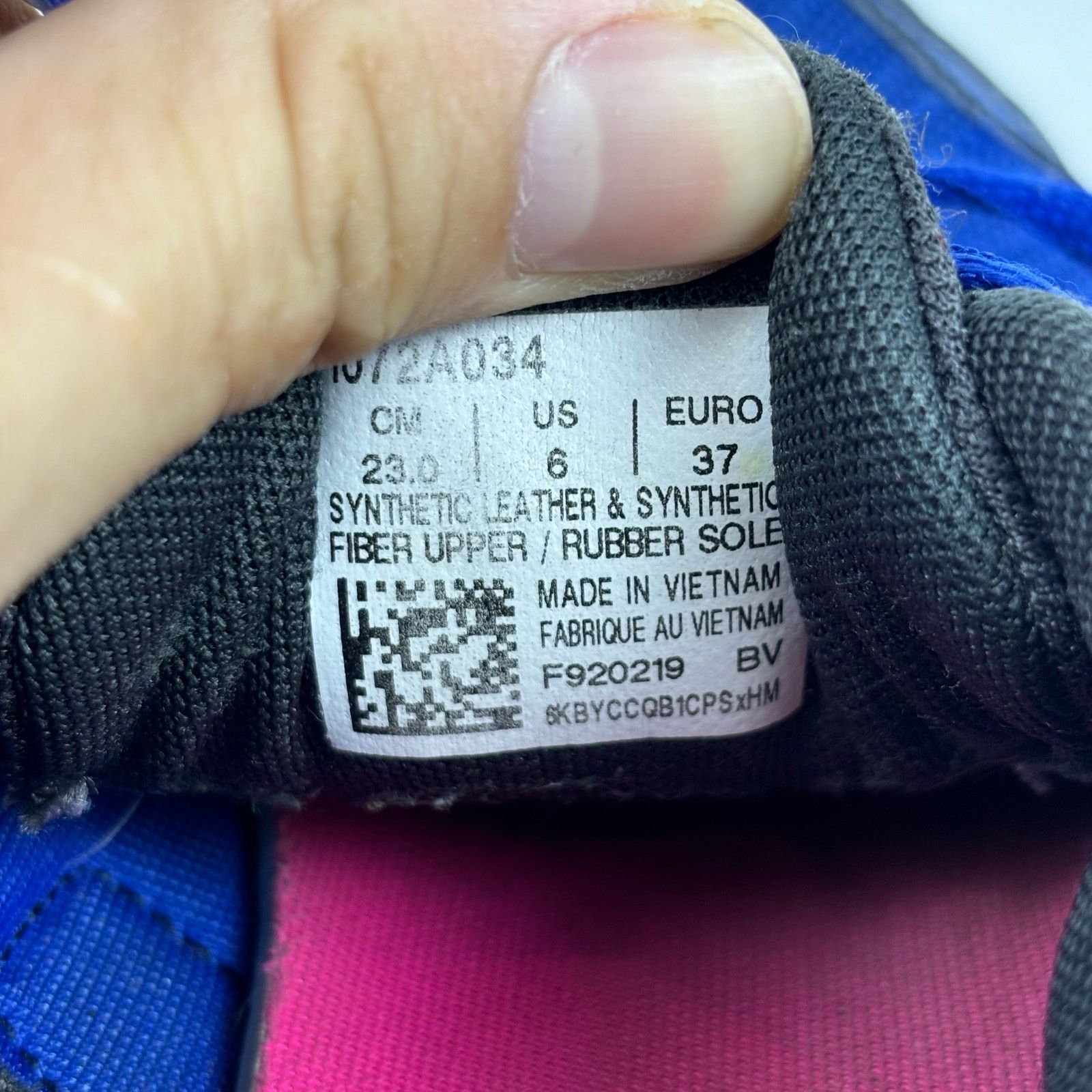 Asics Asics Gel-Rocket blue/pink athletic trainers womens size 6 Size US 6 / IT 36 - 7 Thumbnail