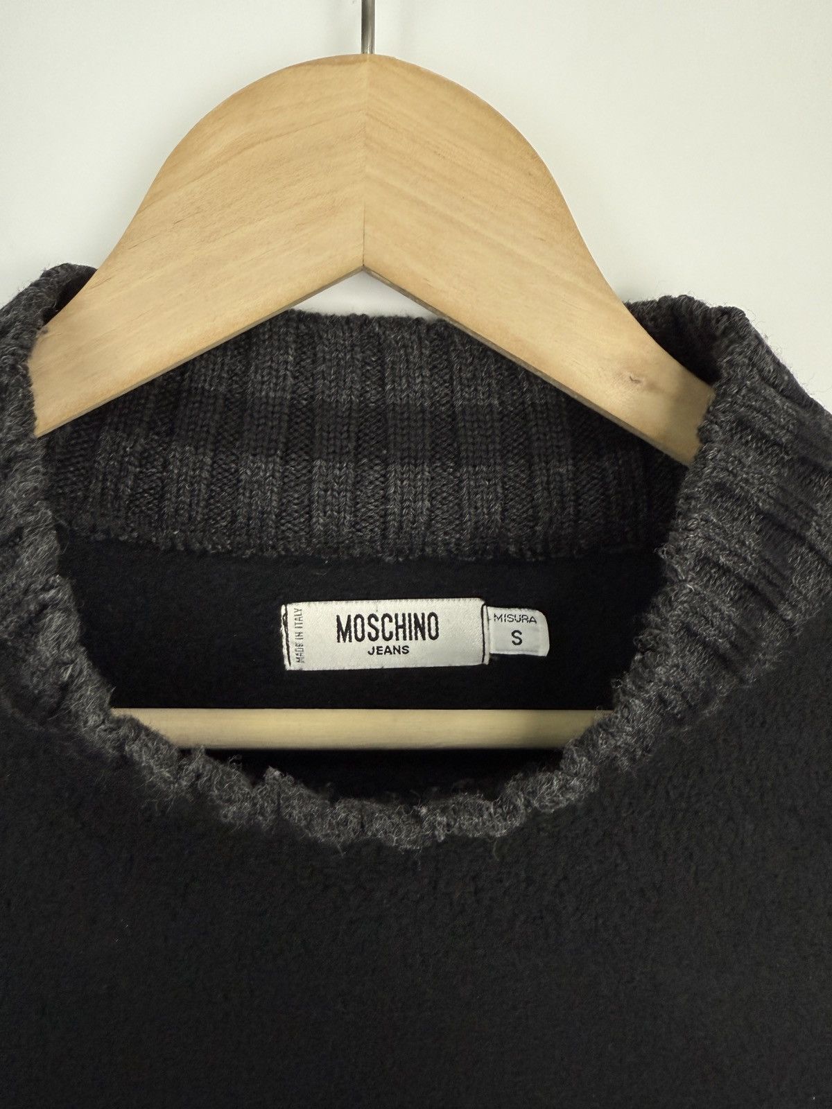 Moschino 🇮🇹 Vintage 90s Moschino Jeans Fleece Sweatshirt Rare Size US M / EU 48-50 / 2 - 5 Thumbnail