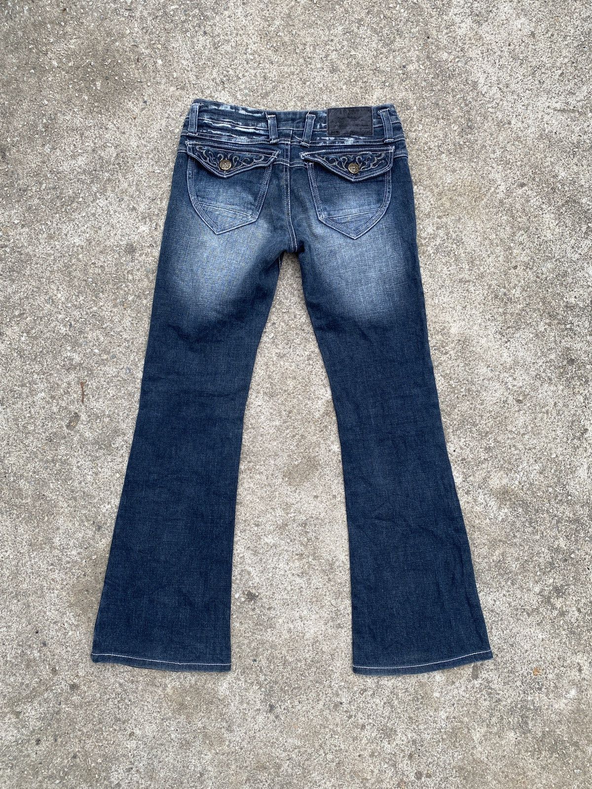 Japanese Brand × Le Grande Bleu (L.G.B.) × Tornado Mart 2000s - Sky Bombers Faded Blue Low Rise Flare Denim Size US 28 / EU 44 - 3 Thumbnail