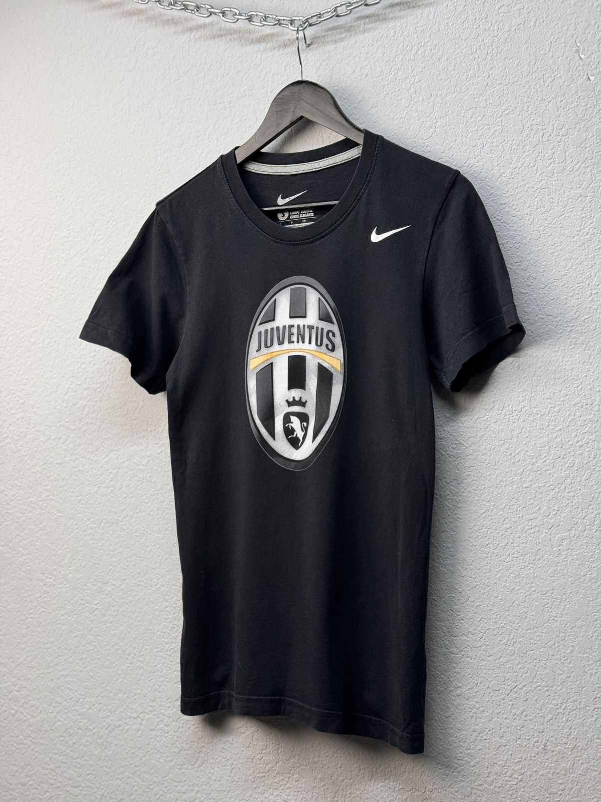 Nike NIKE JUVENTUS 2012/13 SOCCER FOOTBALL SHIRT JERSEY Size US S / EU 44-46 / 1 - 2 Thumbnail