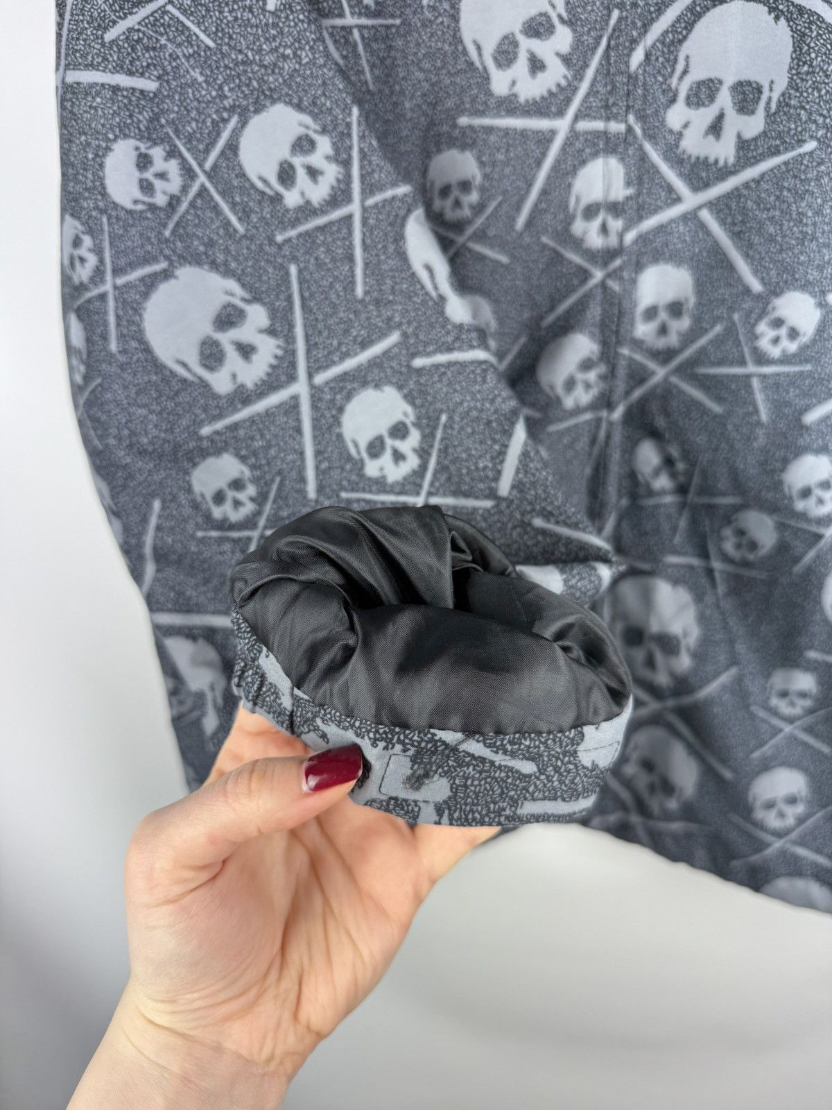 C1RCA Circa Skateboarding Y2K Skull Overprinted Hooded Windbreaker Size US M / EU 48-50 / 2 - 10 Thumbnail